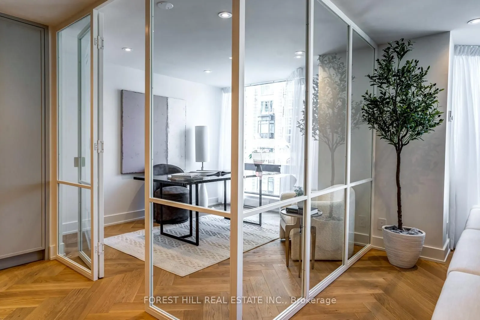 1166 Bay Street, #1105