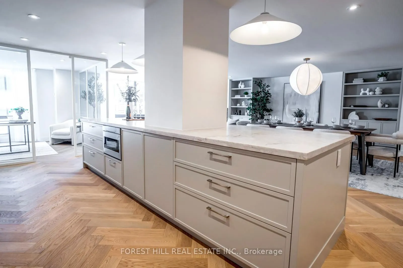 1166 Bay Street, #1105