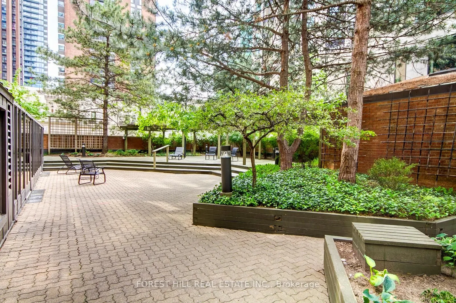1166 Bay Street, #1105