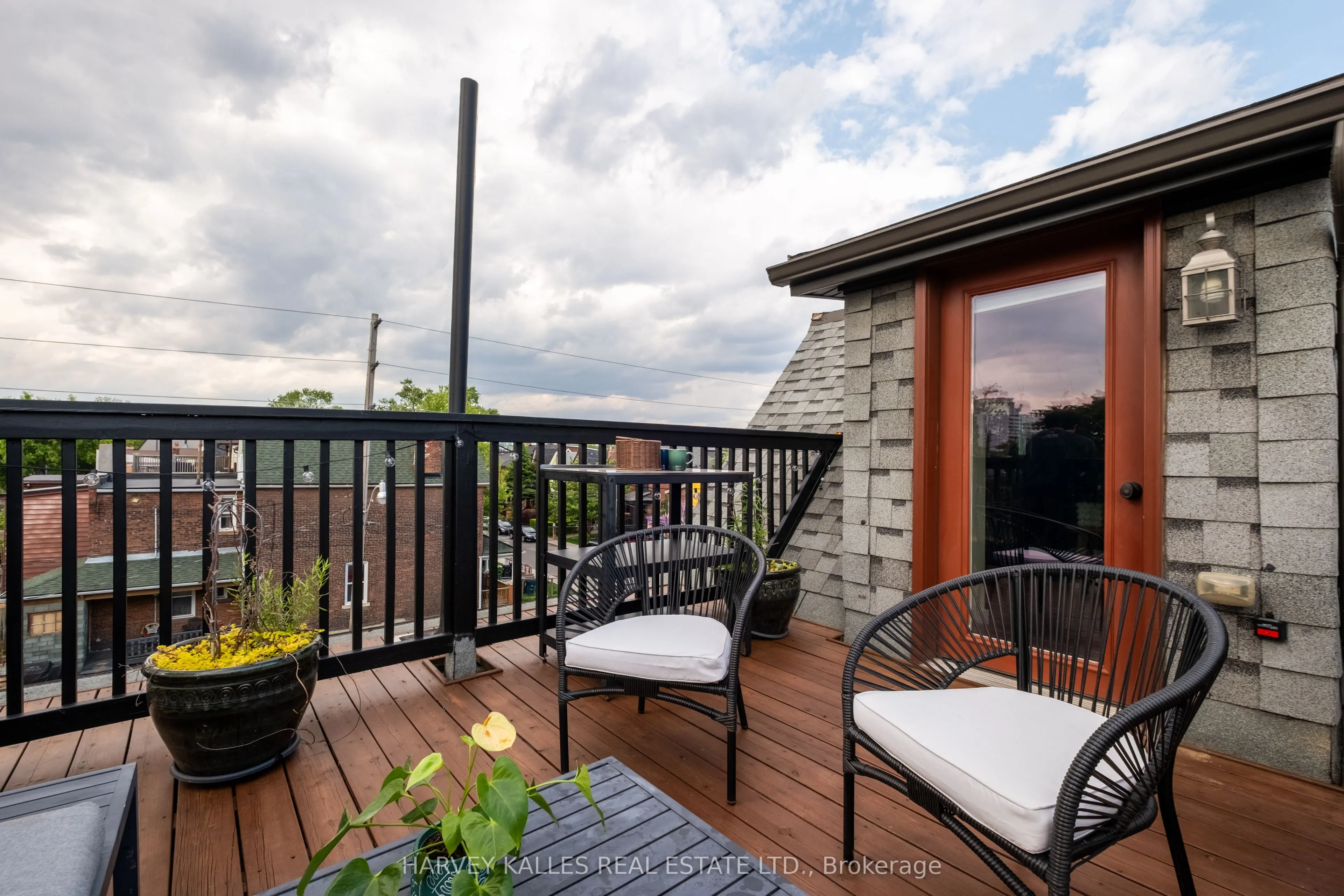 410 Roxton Road
