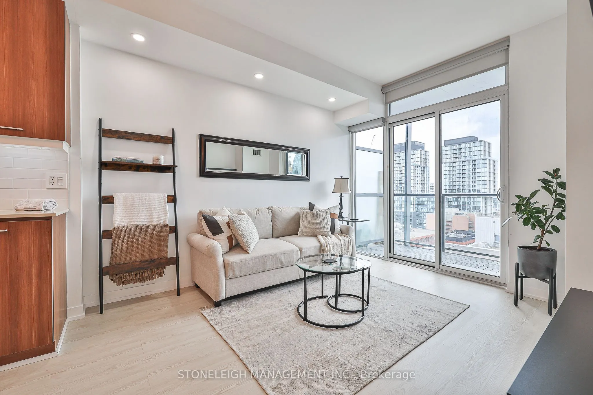 105 George Street, #1306