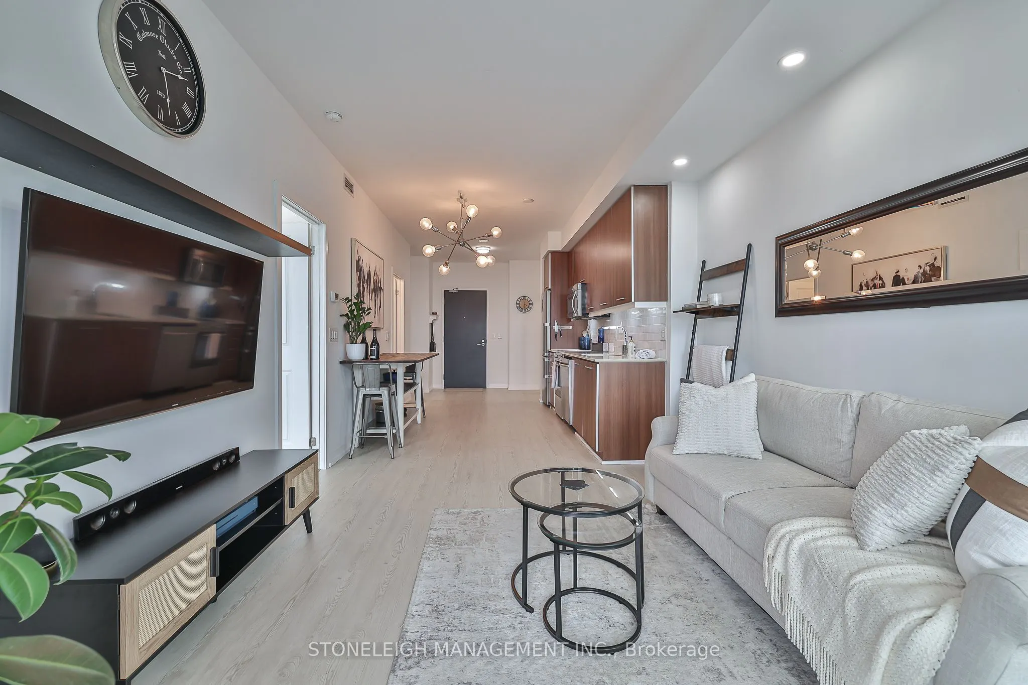 105 George Street, #1306