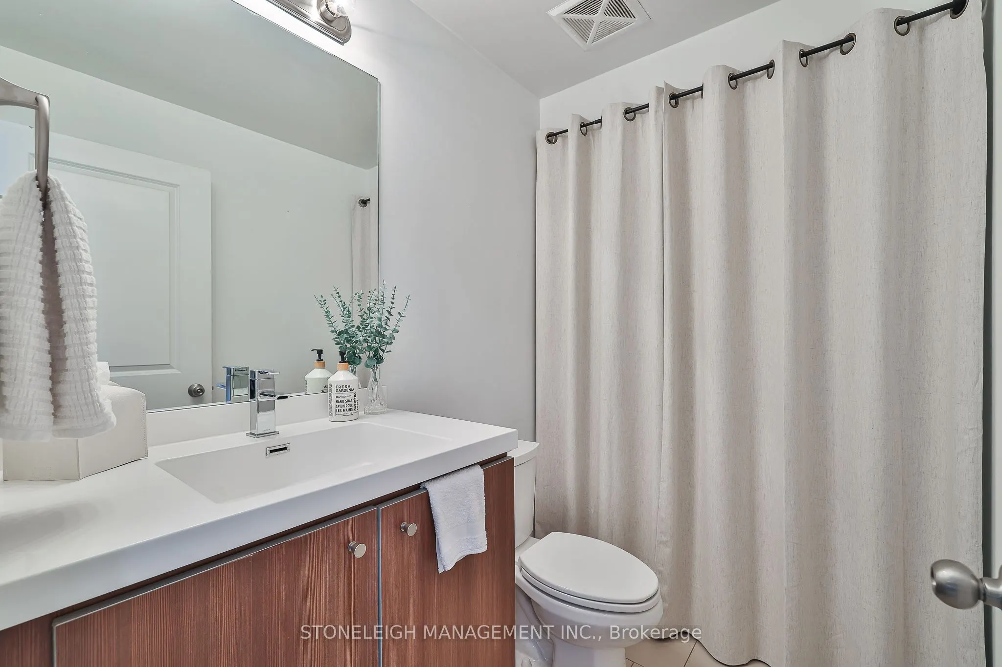 105 George Street, #1306