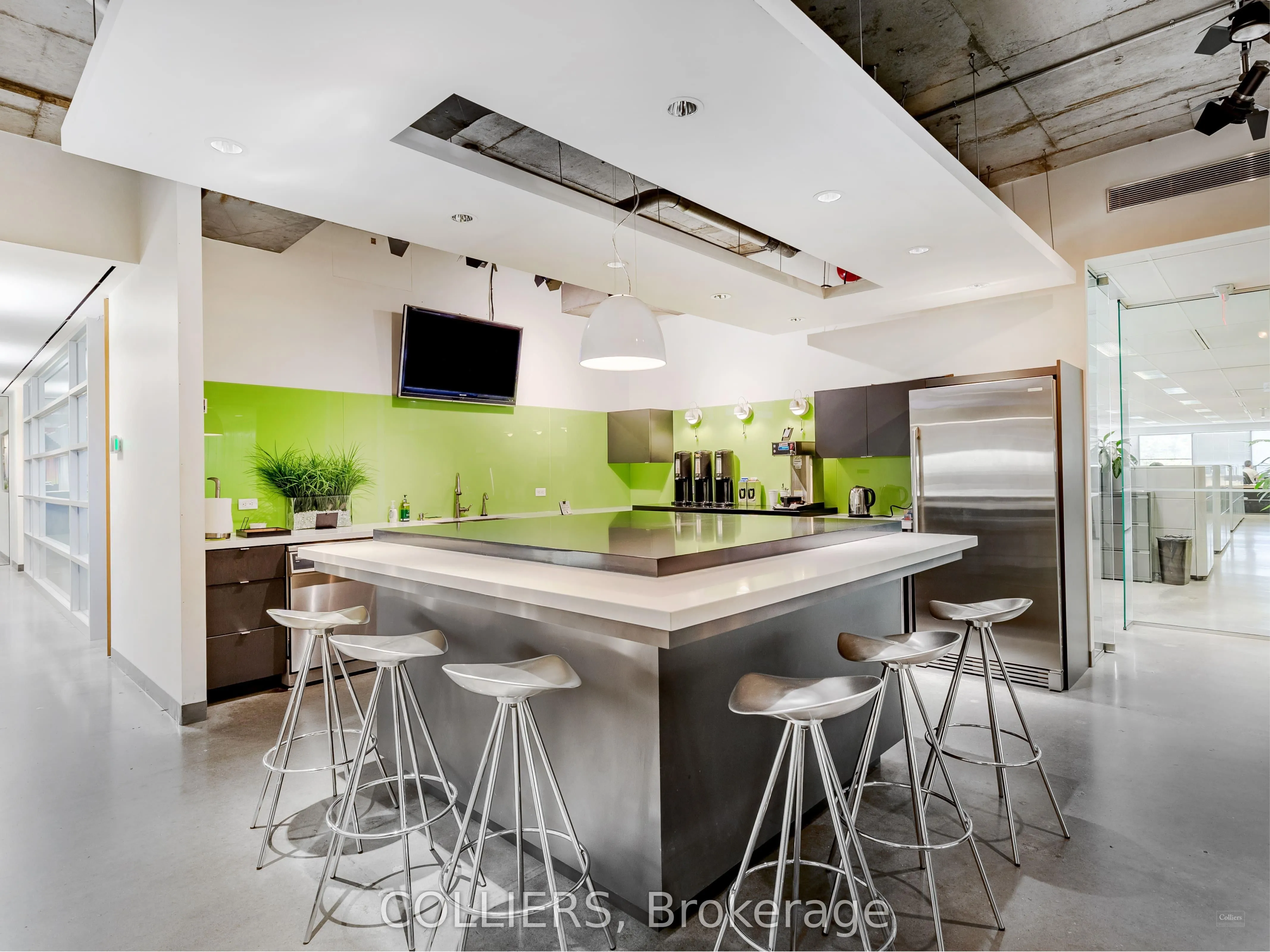 4211 Yonge Street, #521