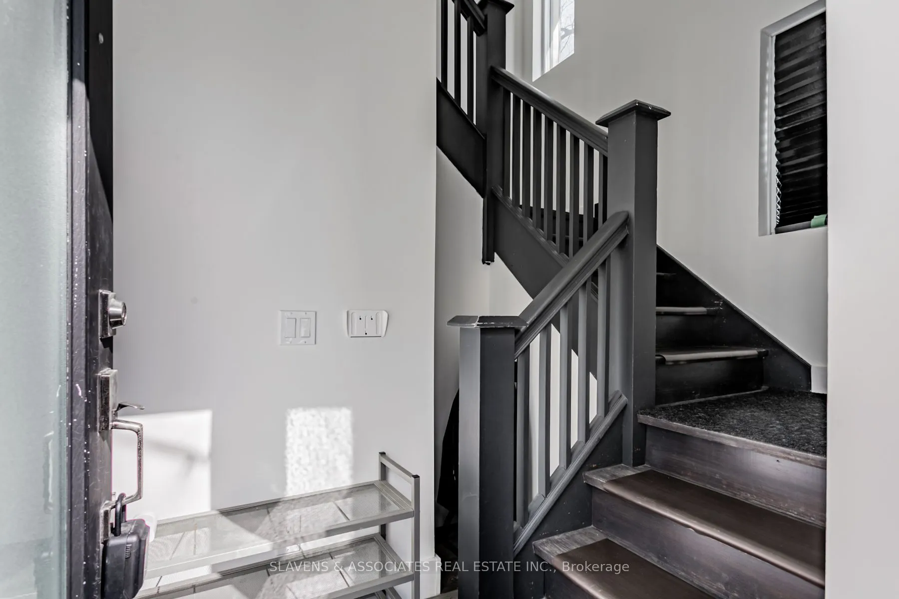 1088 Avenue Road