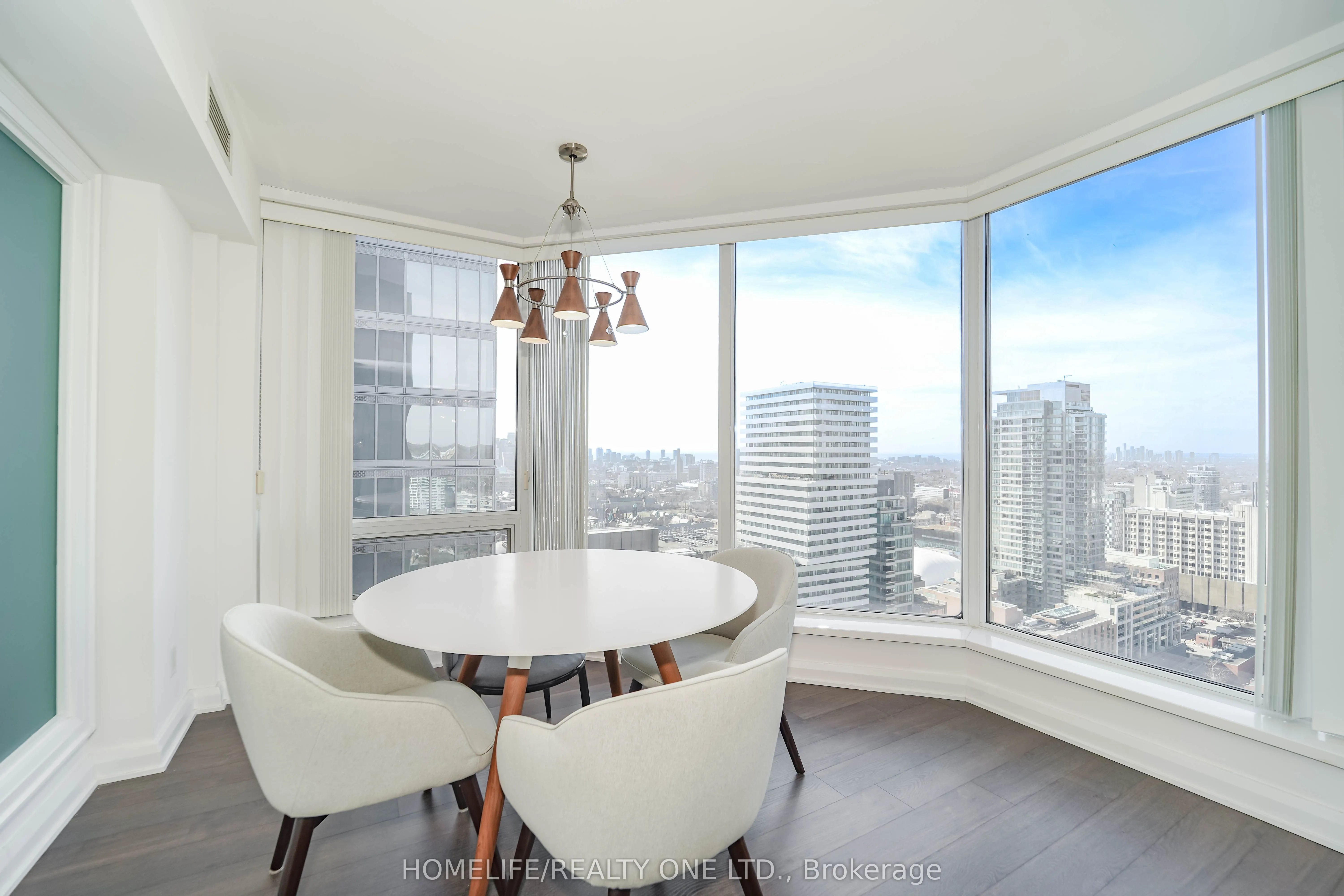 155 Yorkville Avenue, #2915