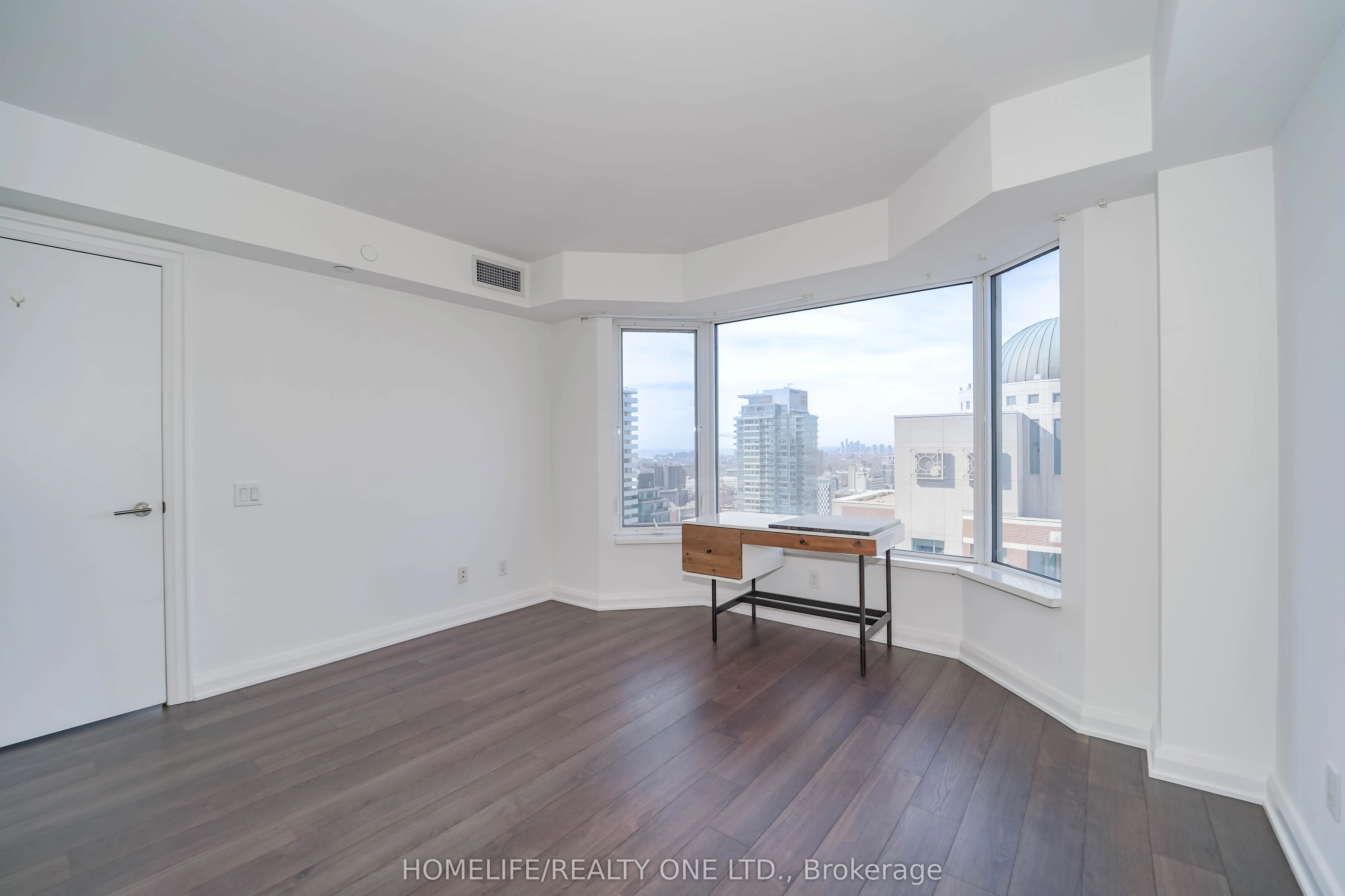 155 Yorkville Avenue, #2915