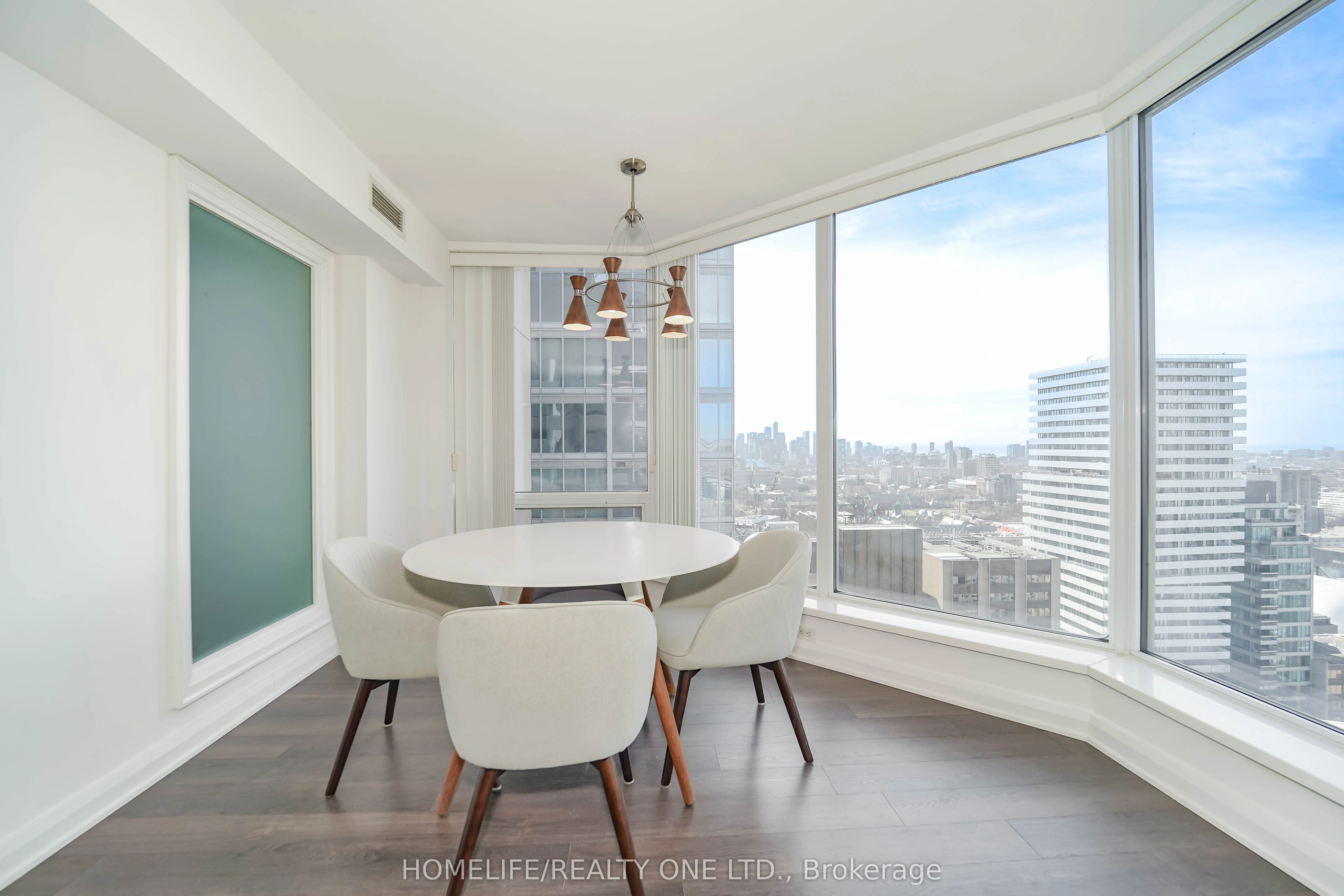 155 Yorkville Avenue, #2915