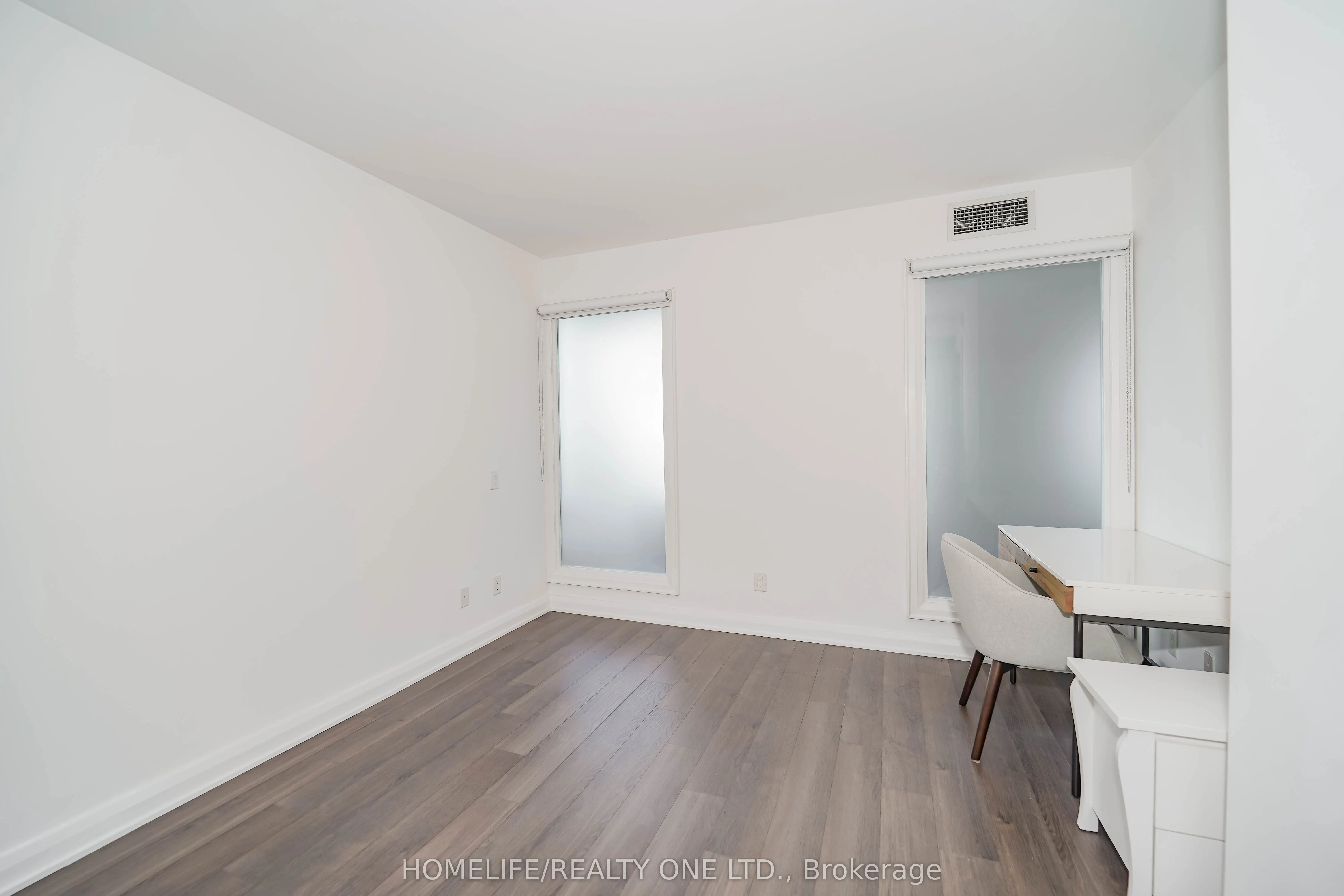 155 Yorkville Avenue, #2915