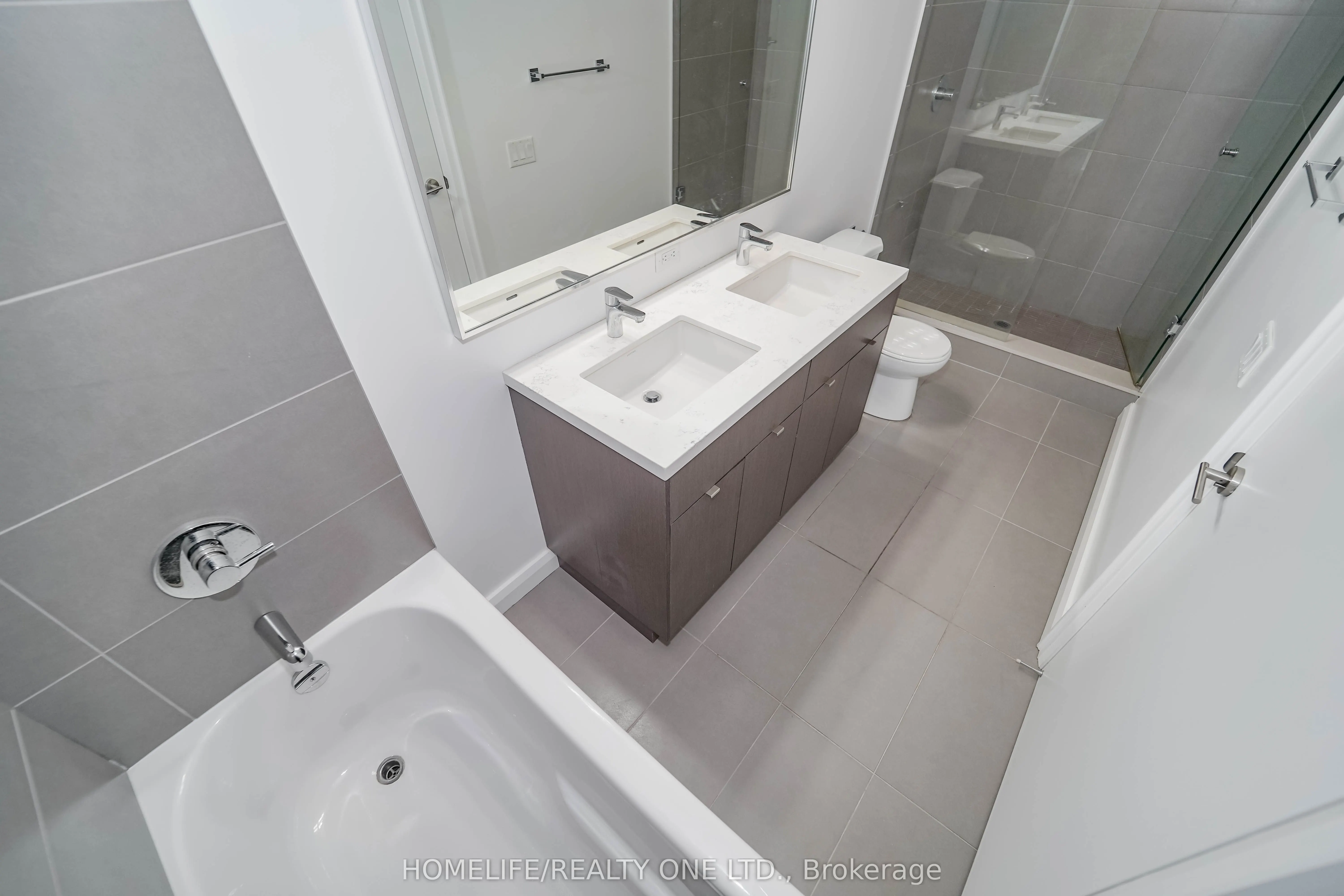155 Yorkville Avenue, #2915