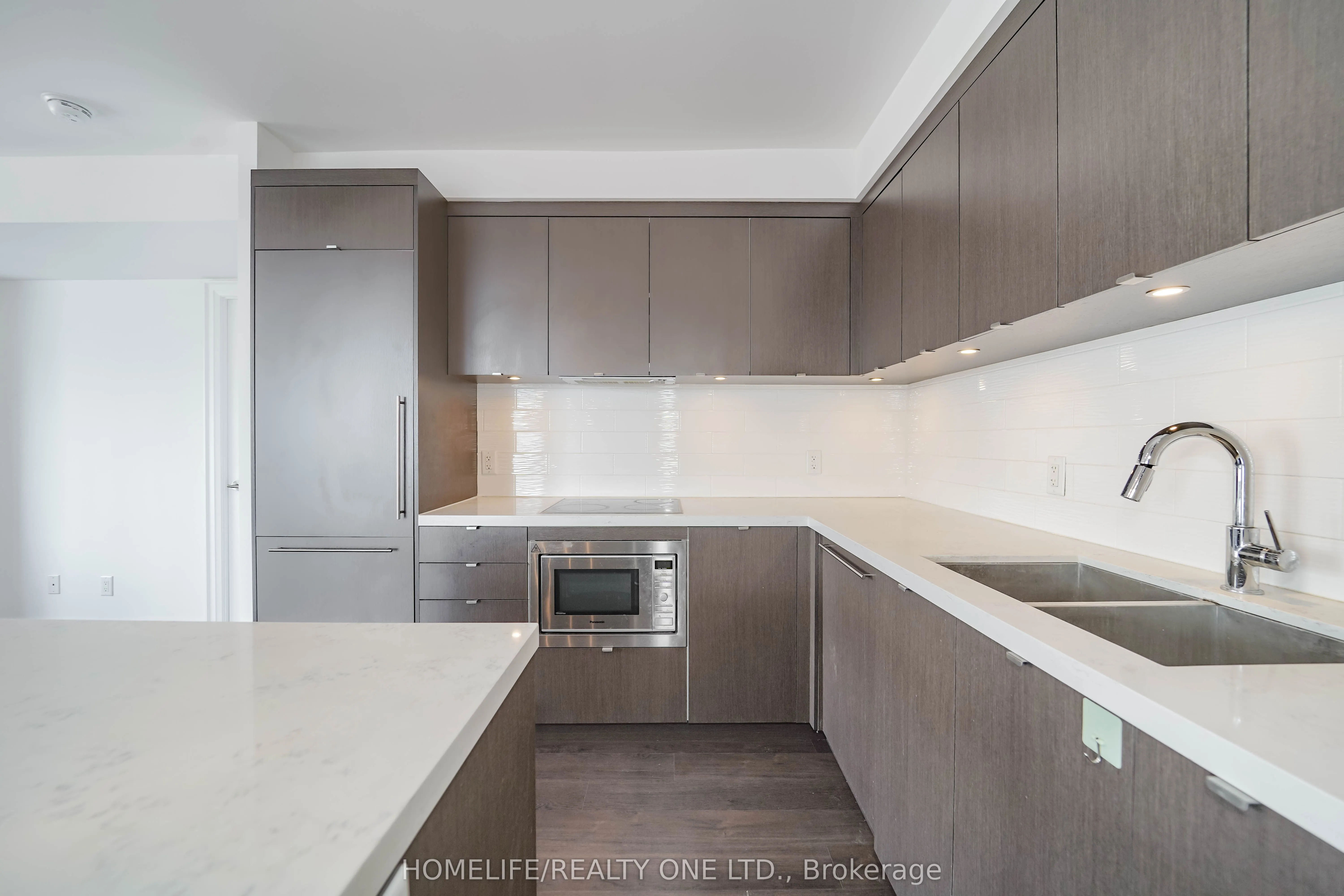 155 Yorkville Avenue, #2915