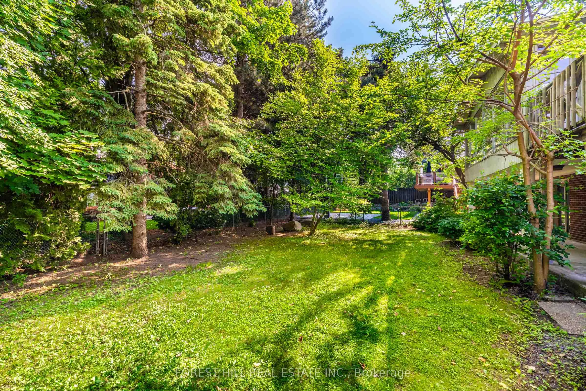 37 Abbeywood Trail
