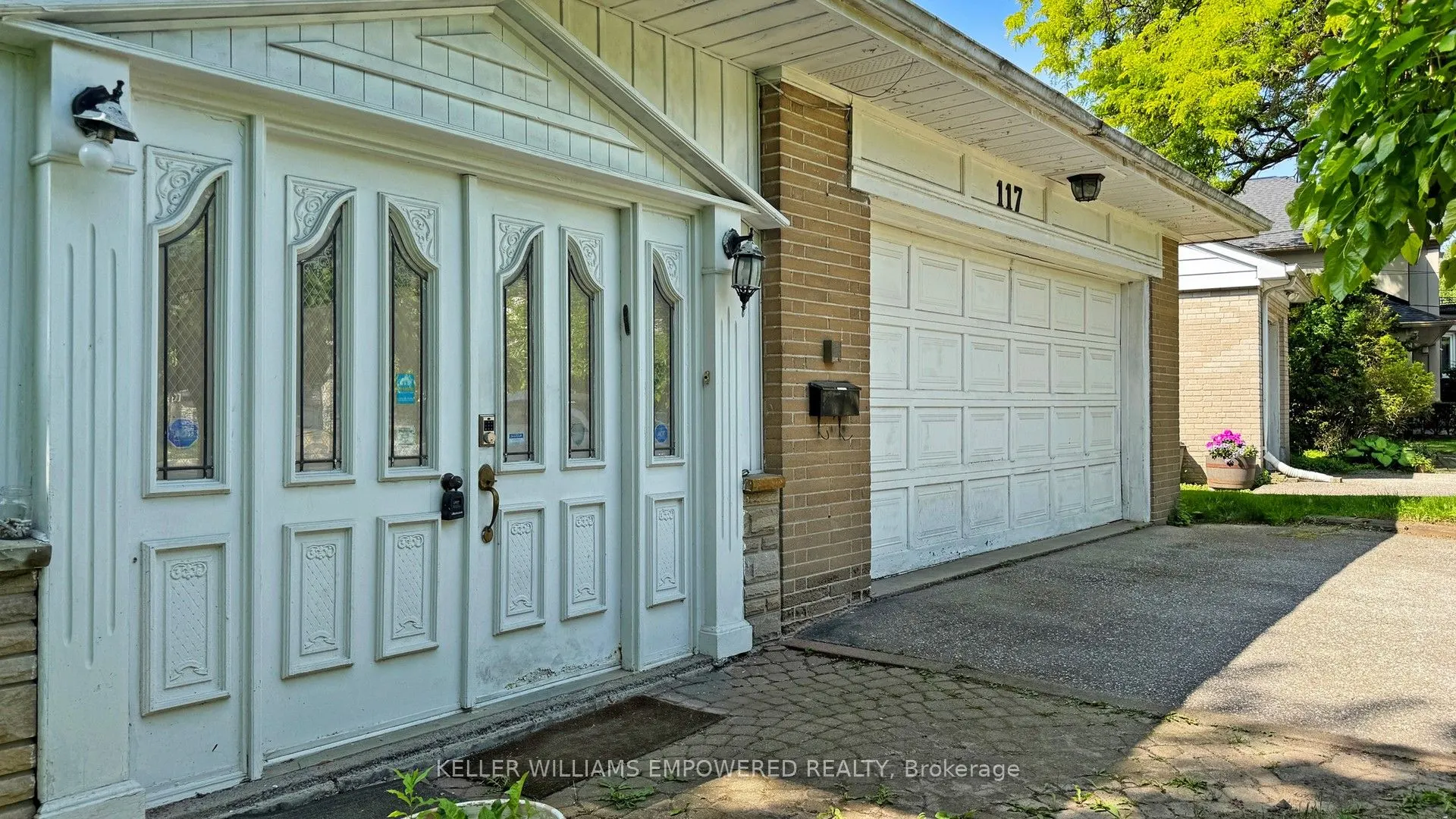 117 Arjay Crescent