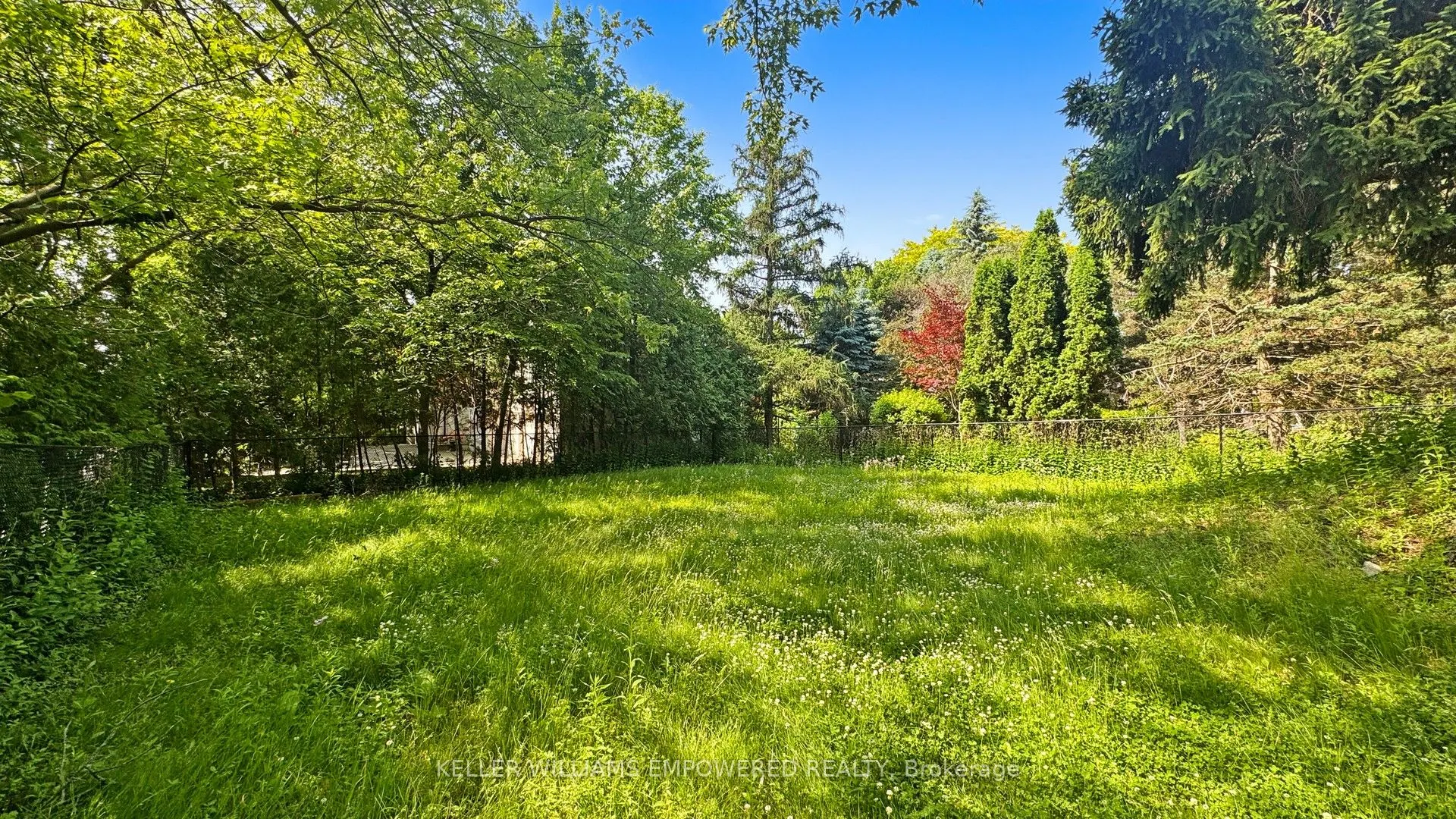 117 Arjay Crescent