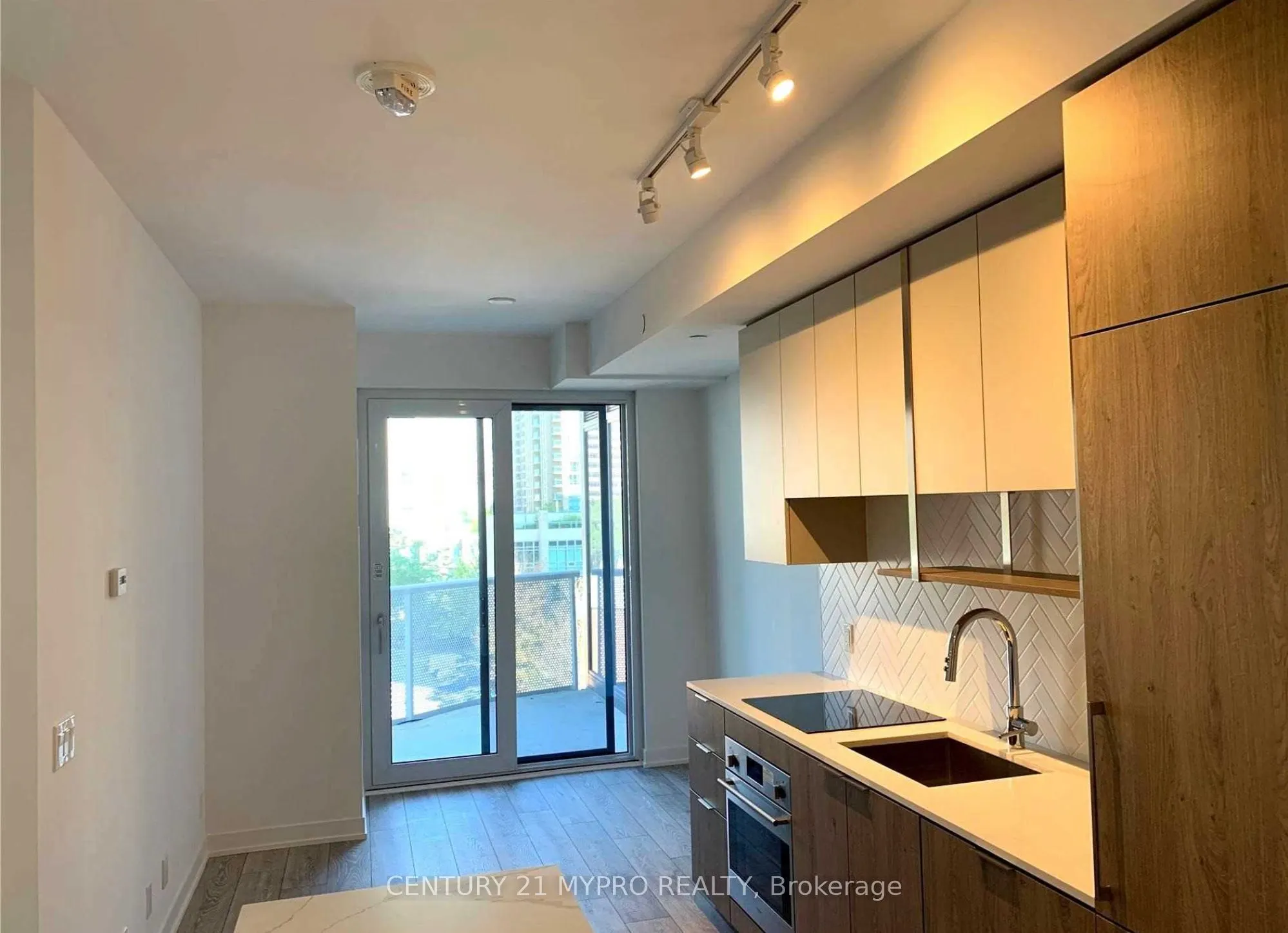 15 Holmes Avenue, #507