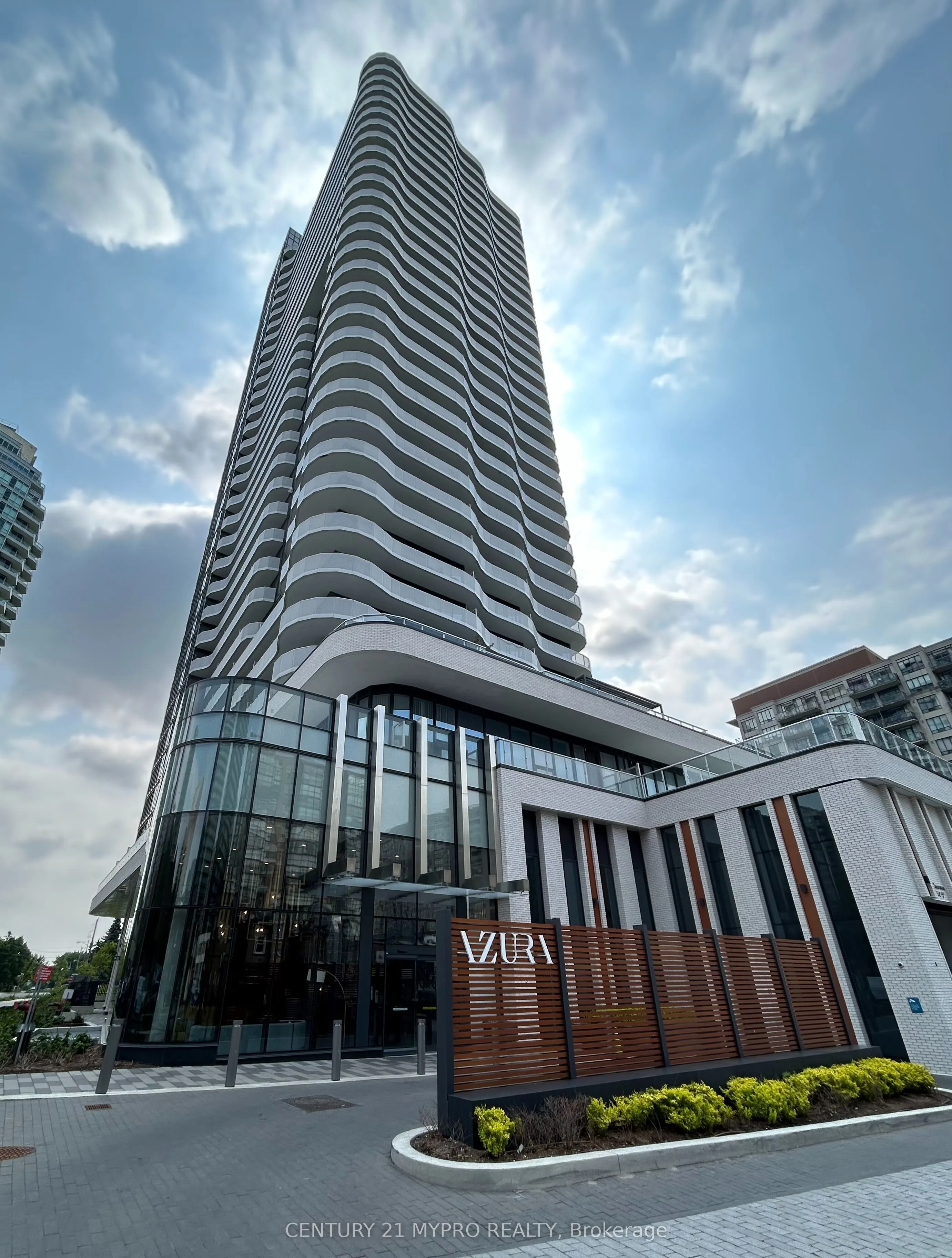 15 Holmes Avenue, #507