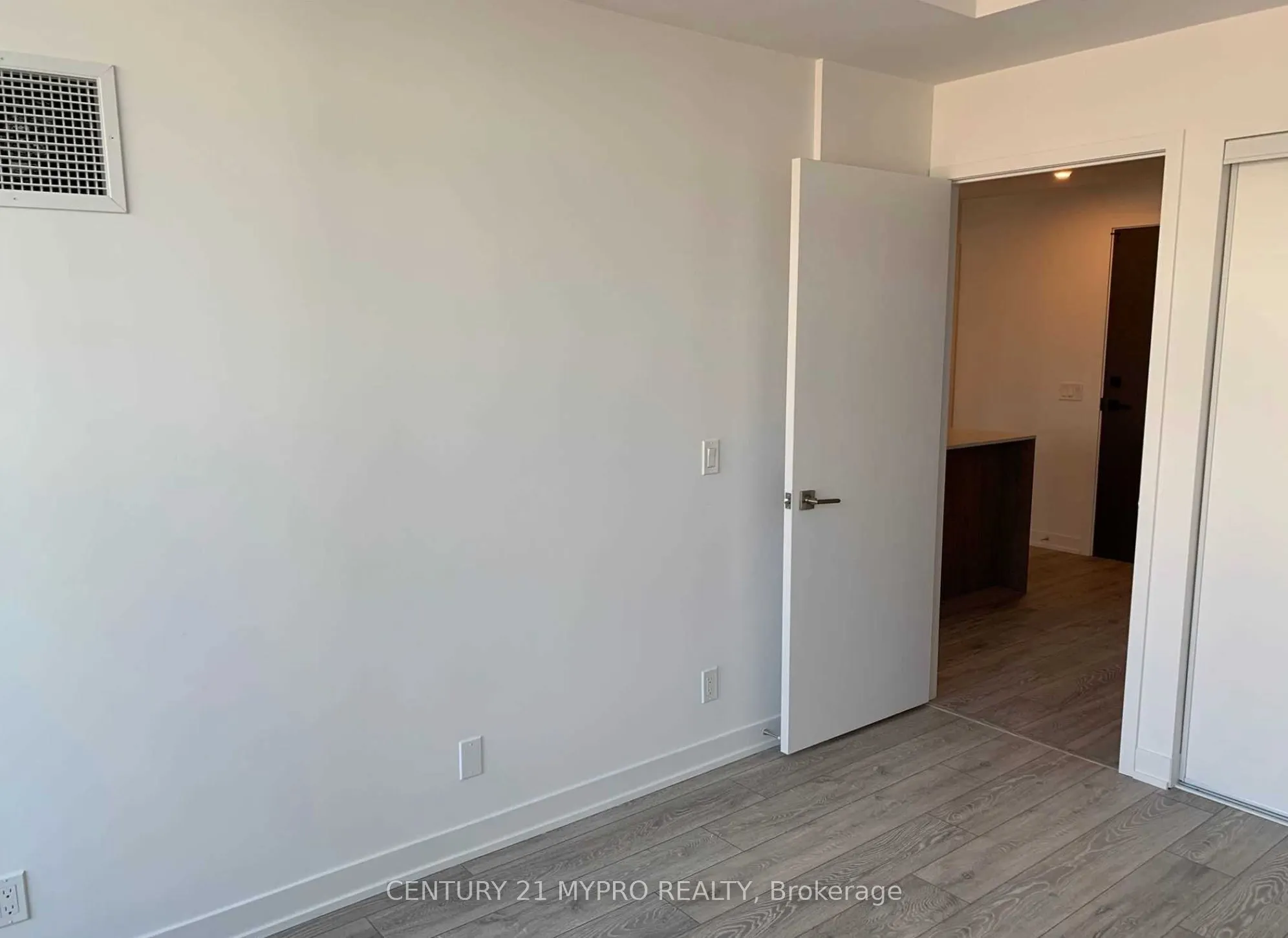 15 Holmes Avenue, #507