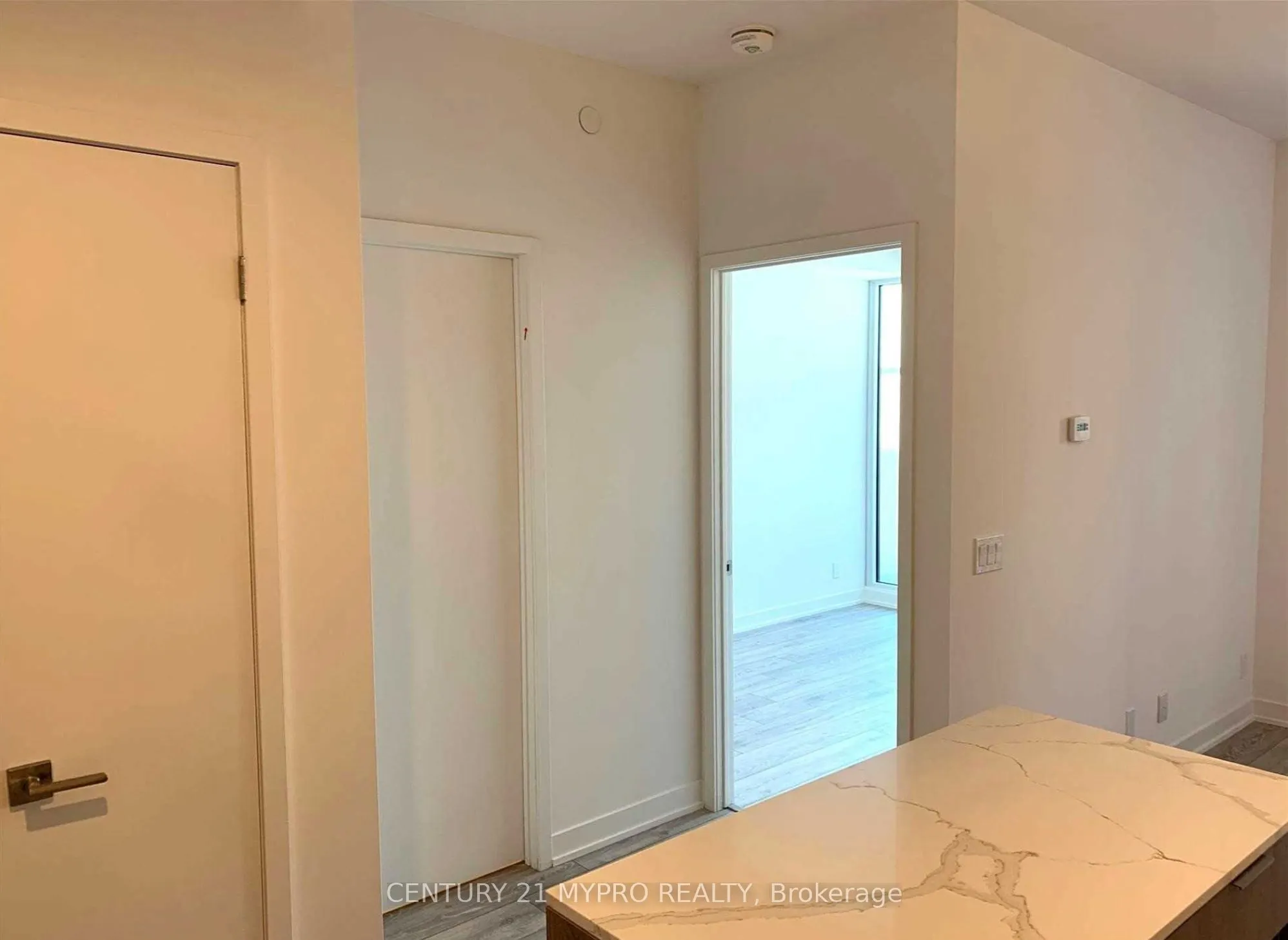 15 Holmes Avenue, #507