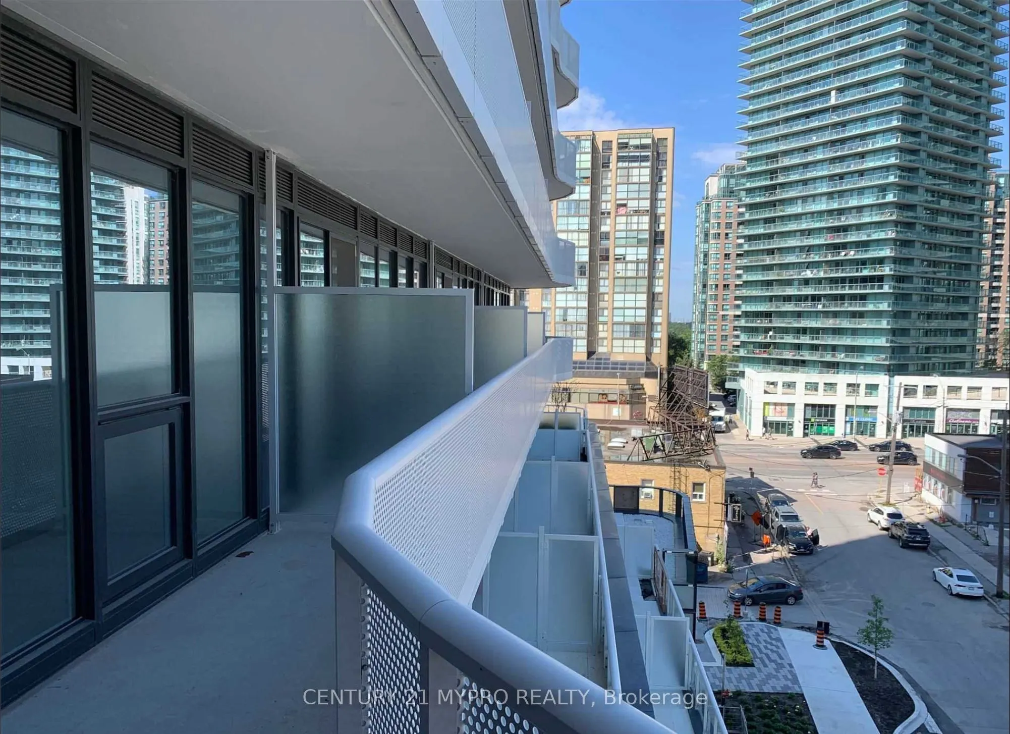 15 Holmes Avenue, #507