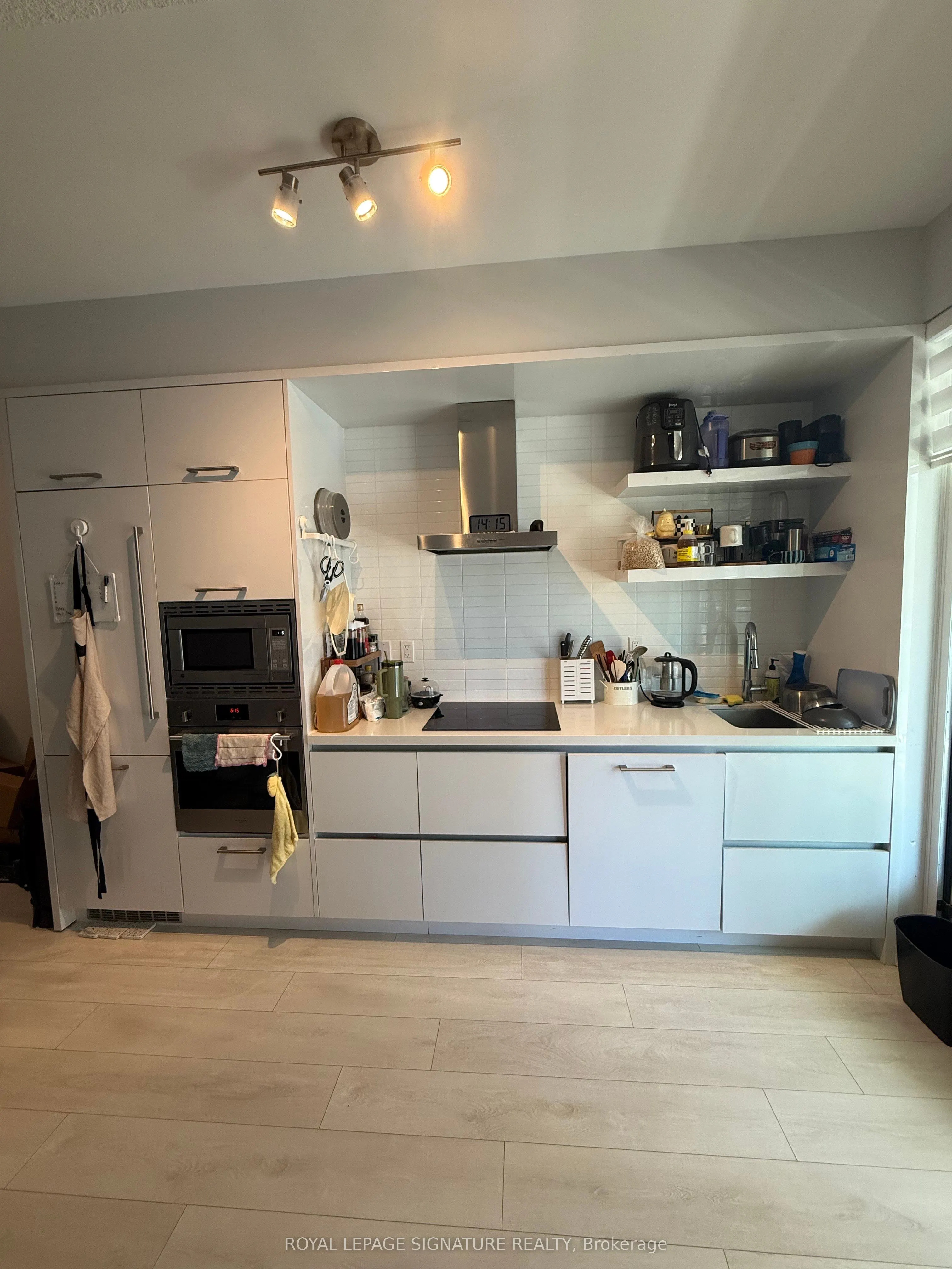 2221 Yonge Street #506