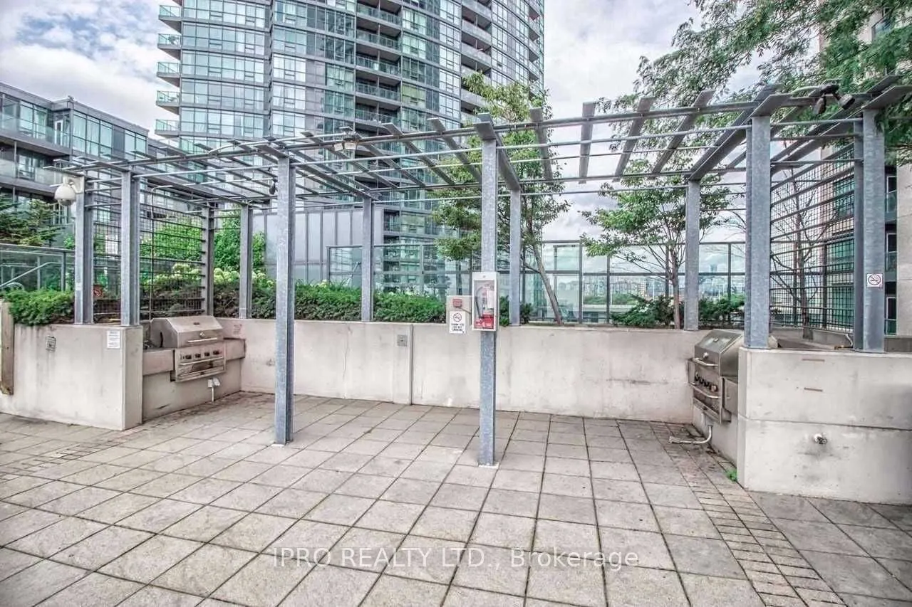 219 FORT YORK Boulevard #811