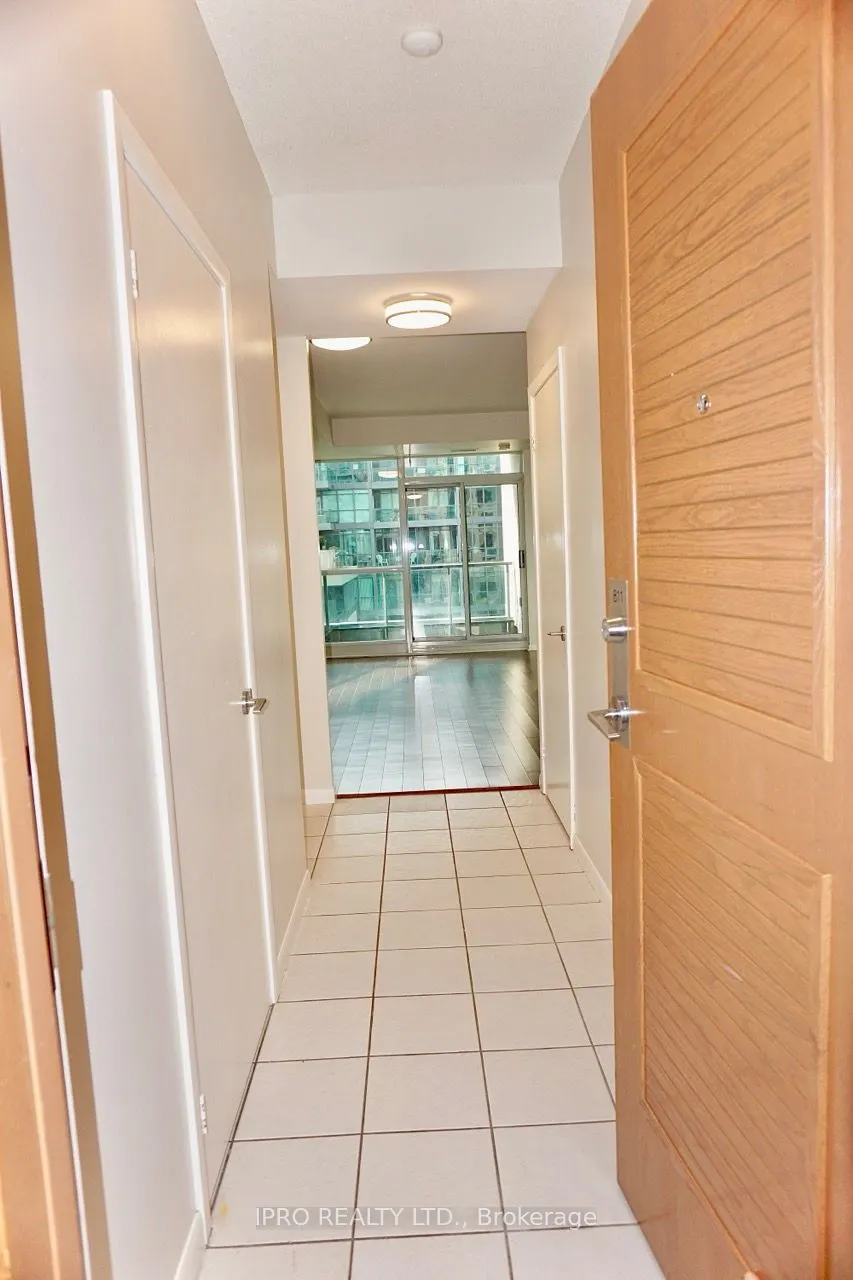 219 FORT YORK Boulevard #811