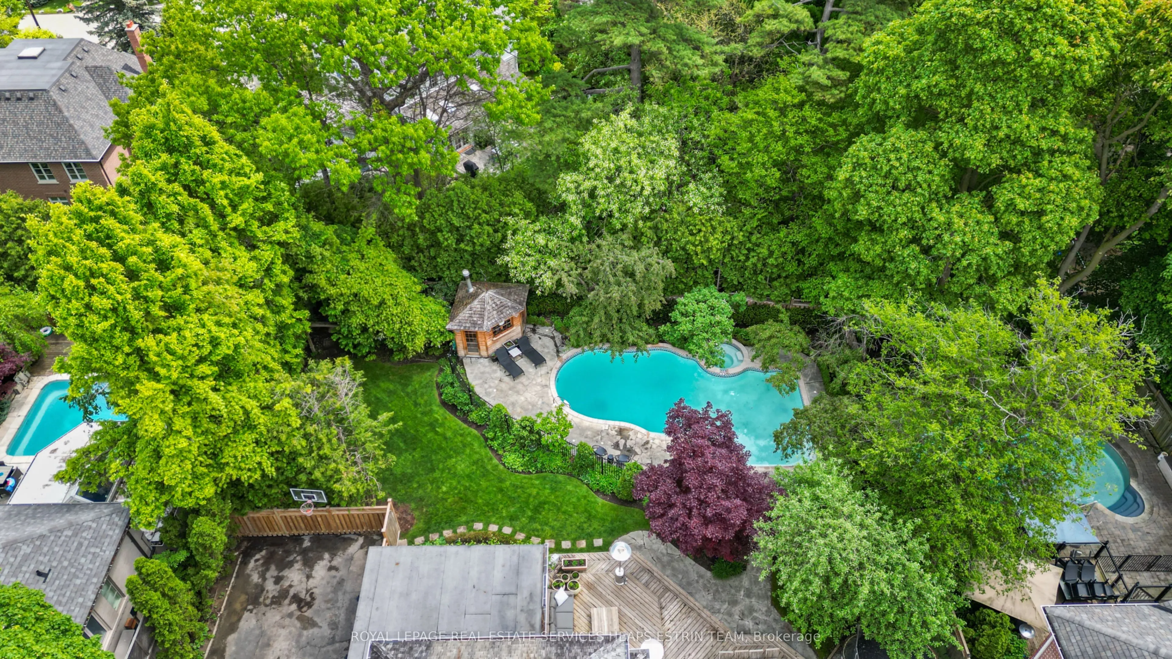 25 Strathgowan Crescent