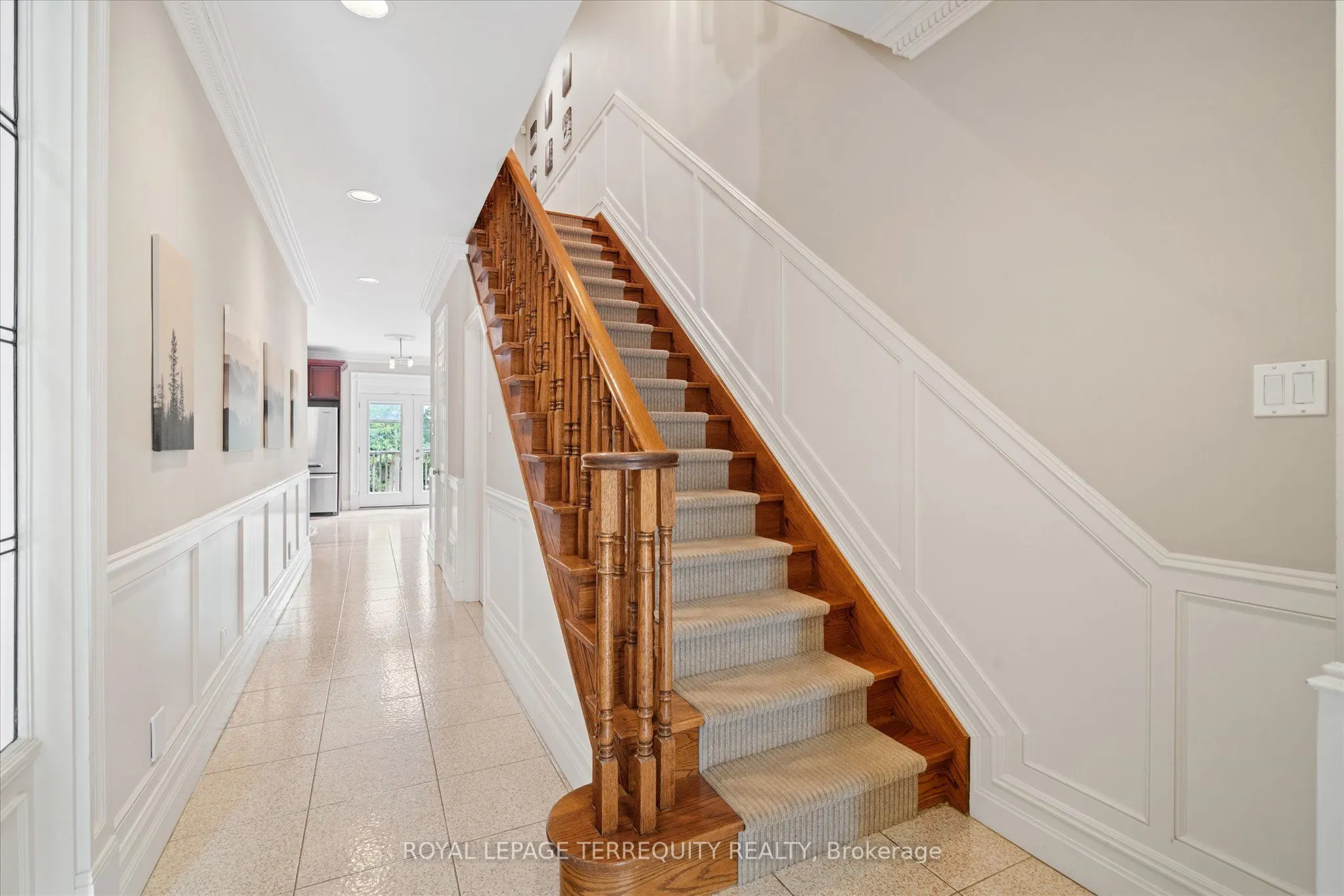 384 Winnett Avenue