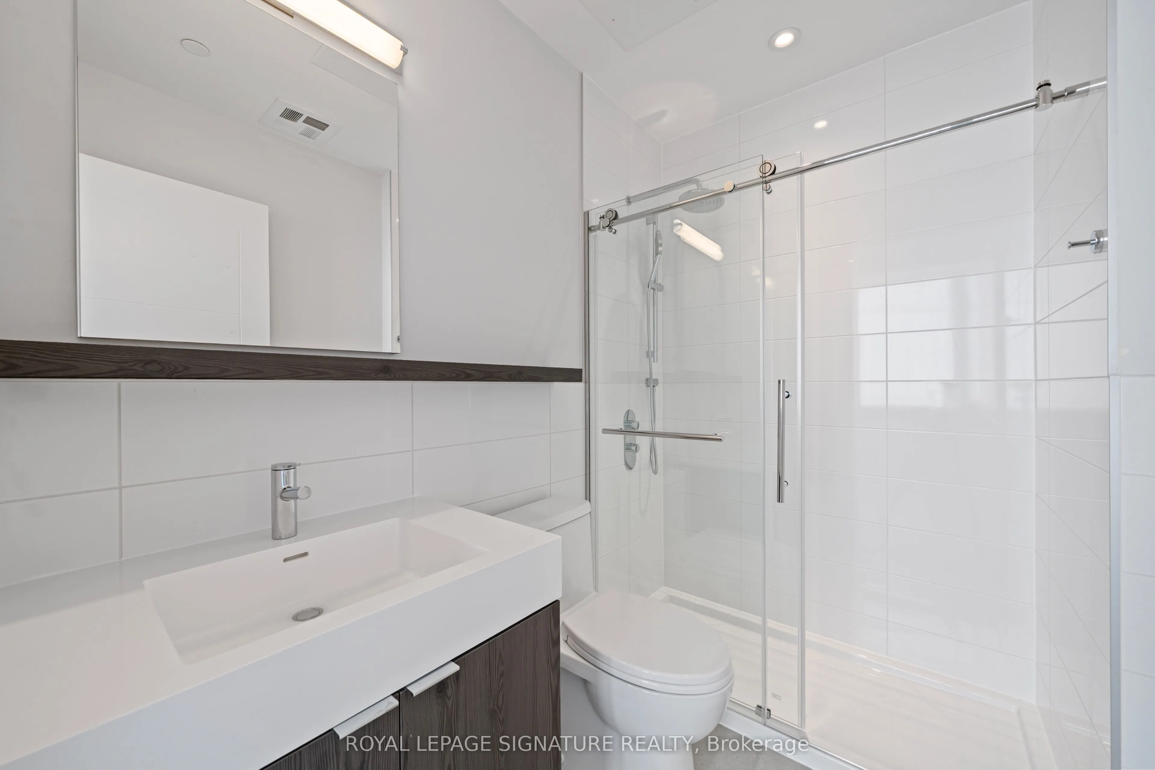 664 Spadina Avenue, #1101