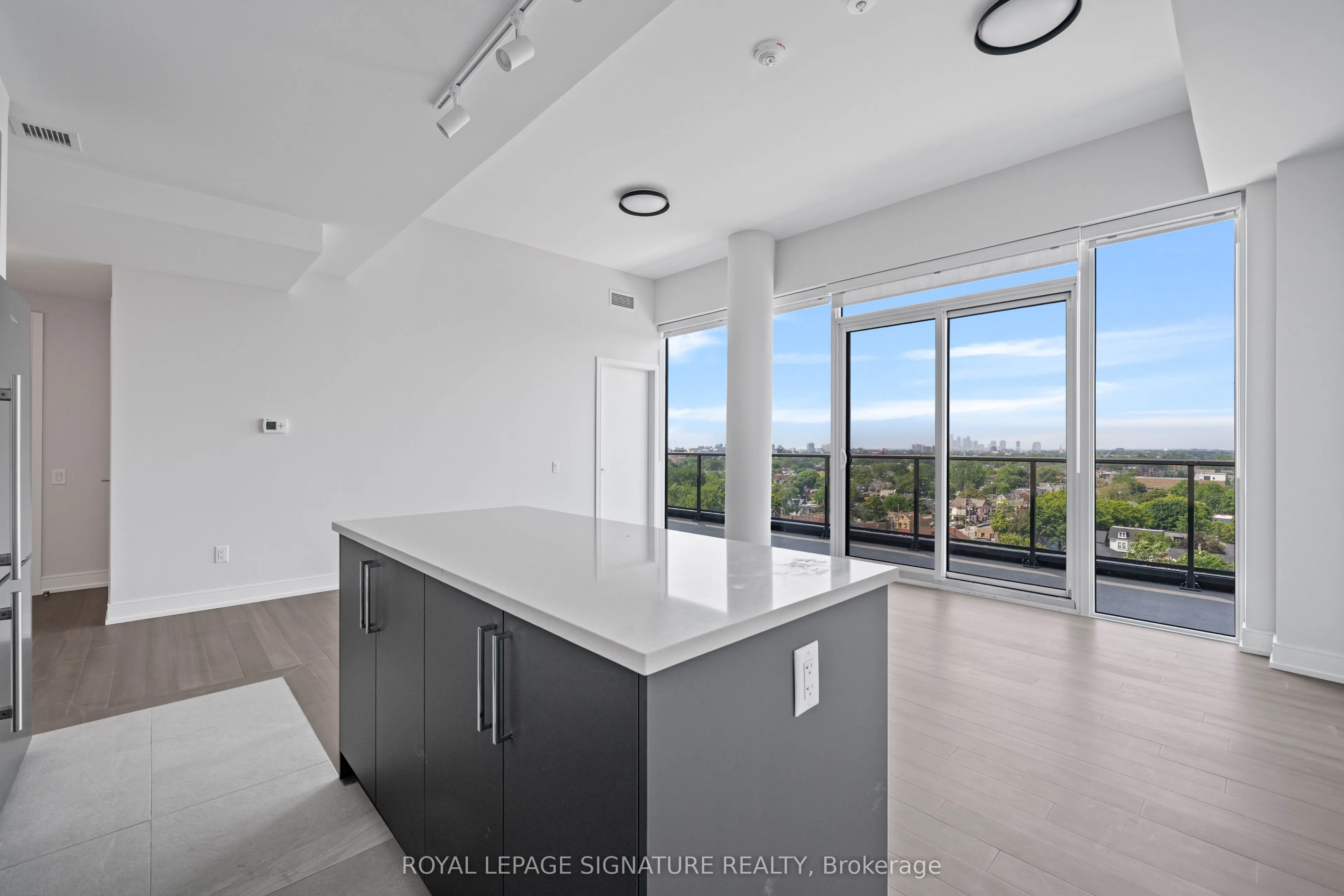664 Spadina Avenue, #1101