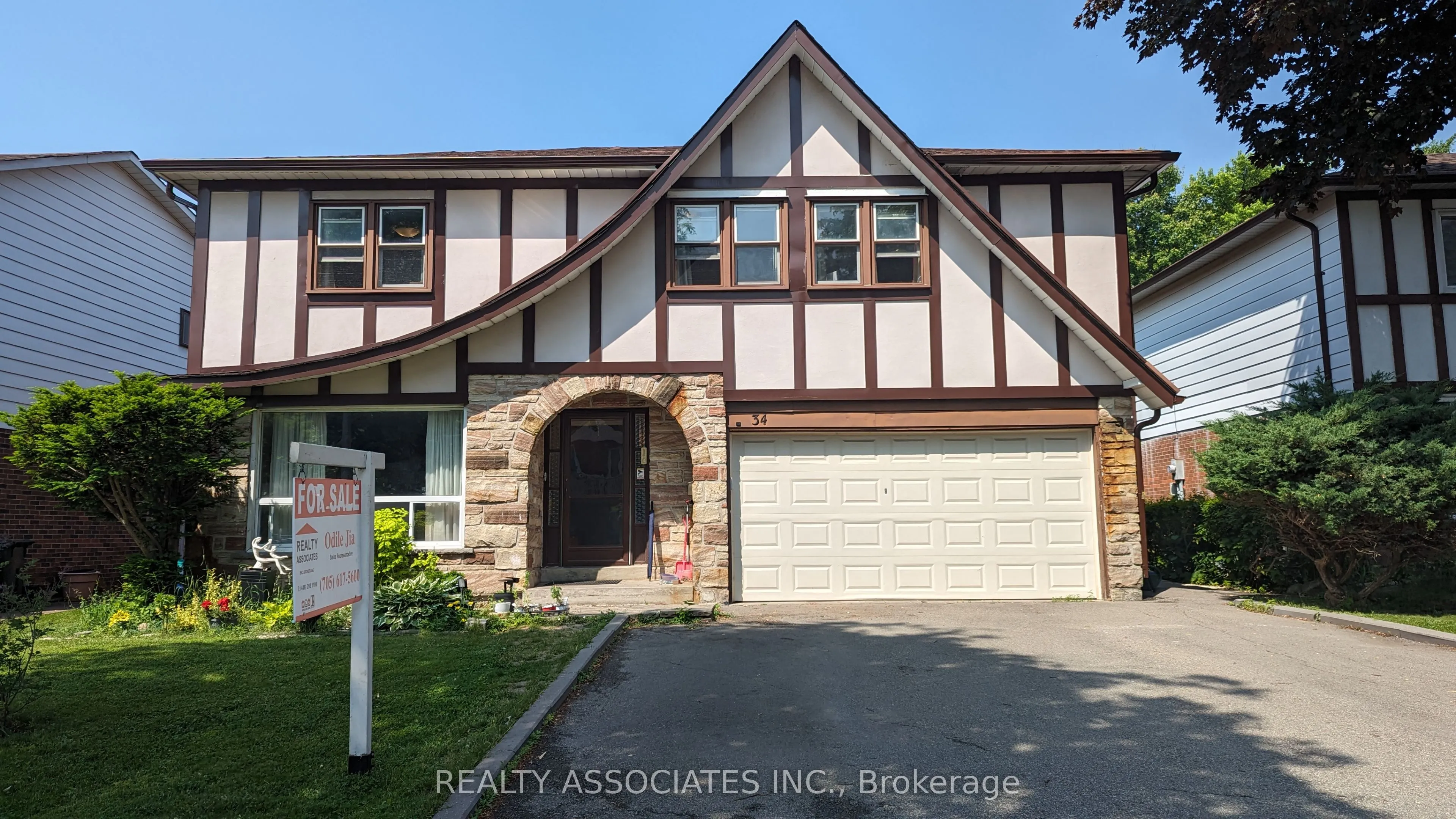 34 Cobblestone Drive