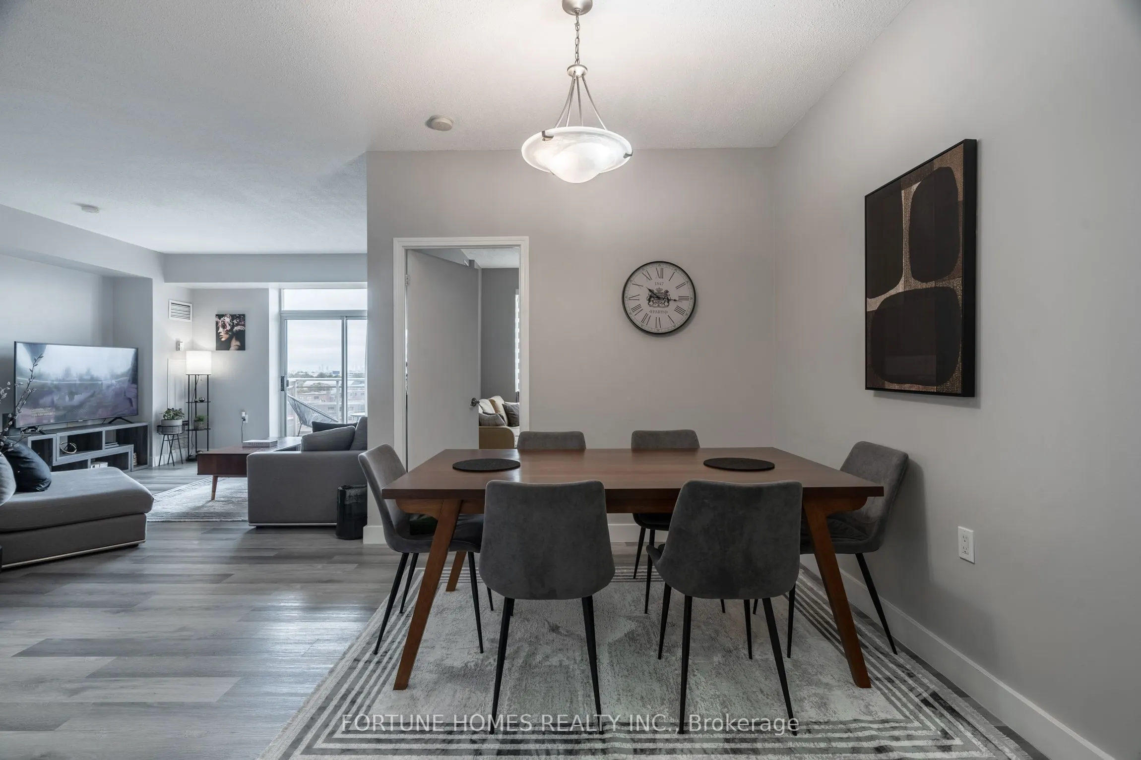 650 Lawrence Avenue W, #816