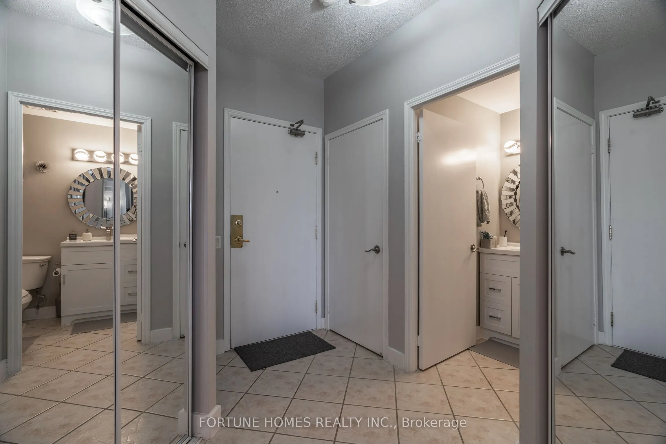 650 Lawrence Avenue W, #816