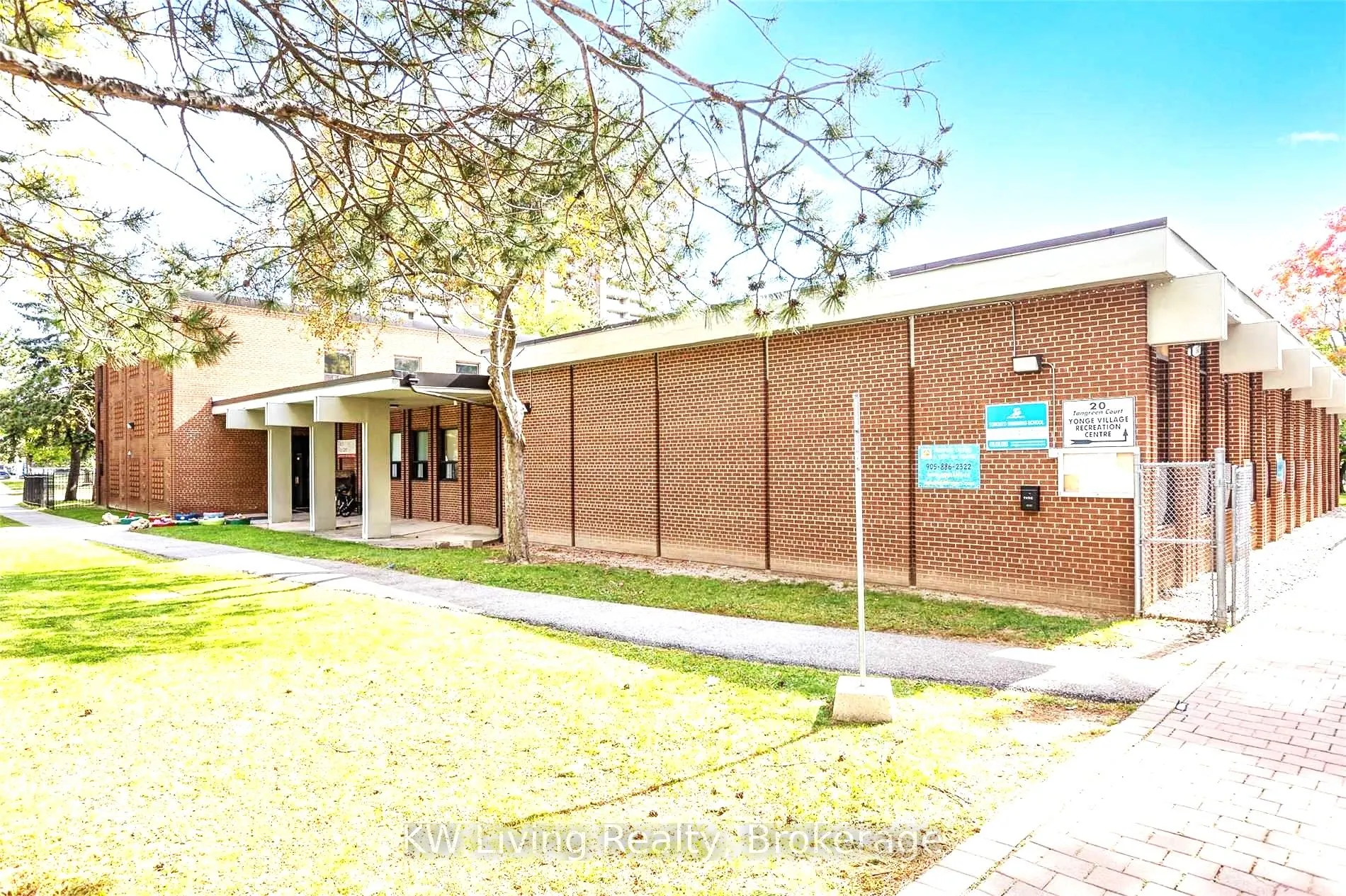 10 Tangreen Court, #1702