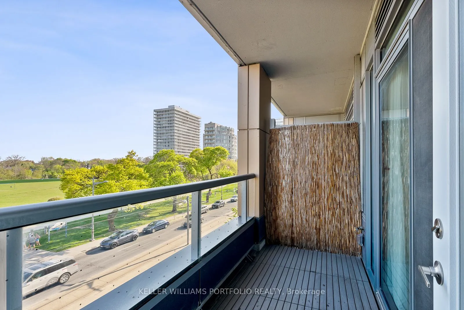 6 Parkwood Avenue, #310