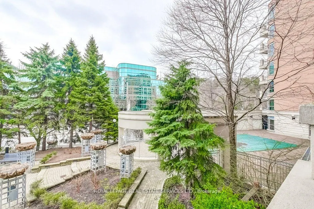 10 Old York Mills Road, #209