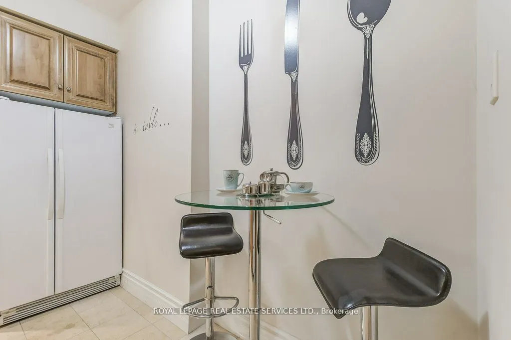 10 Old York Mills Road, #209