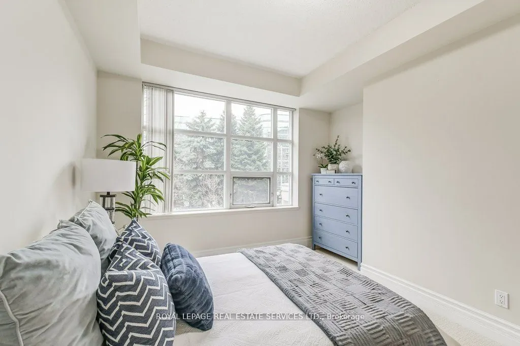 10 Old York Mills Road, #209
