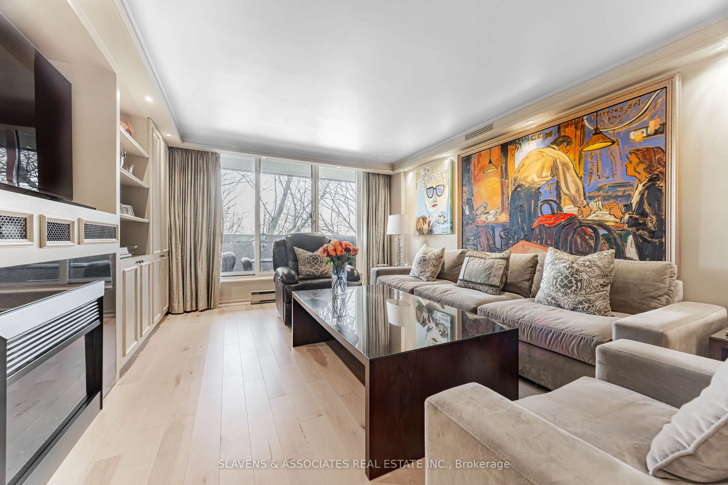 360 Bloor Street E, #106