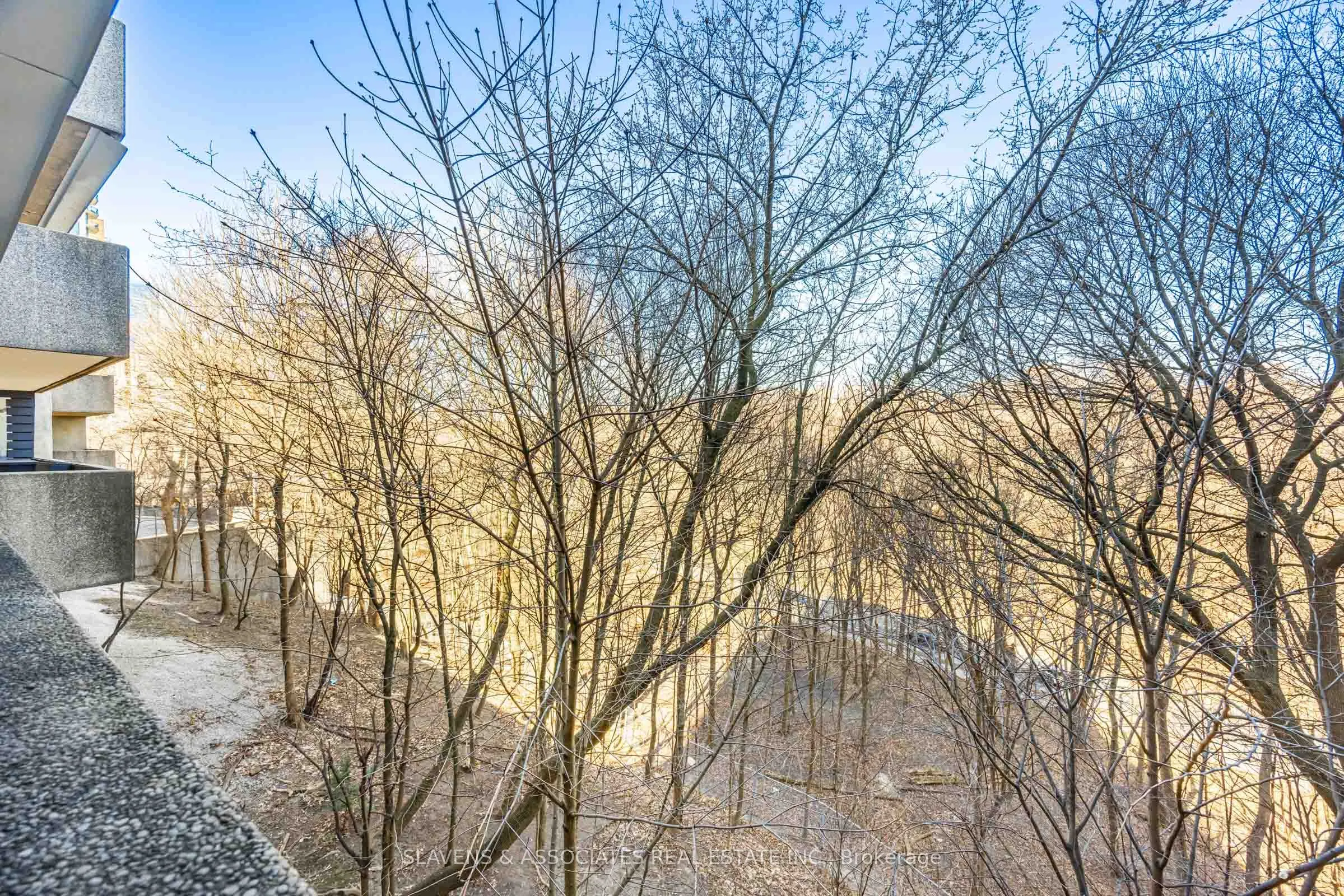360 Bloor Street E, #106