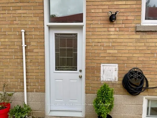 137 Palm Drive, #Lower