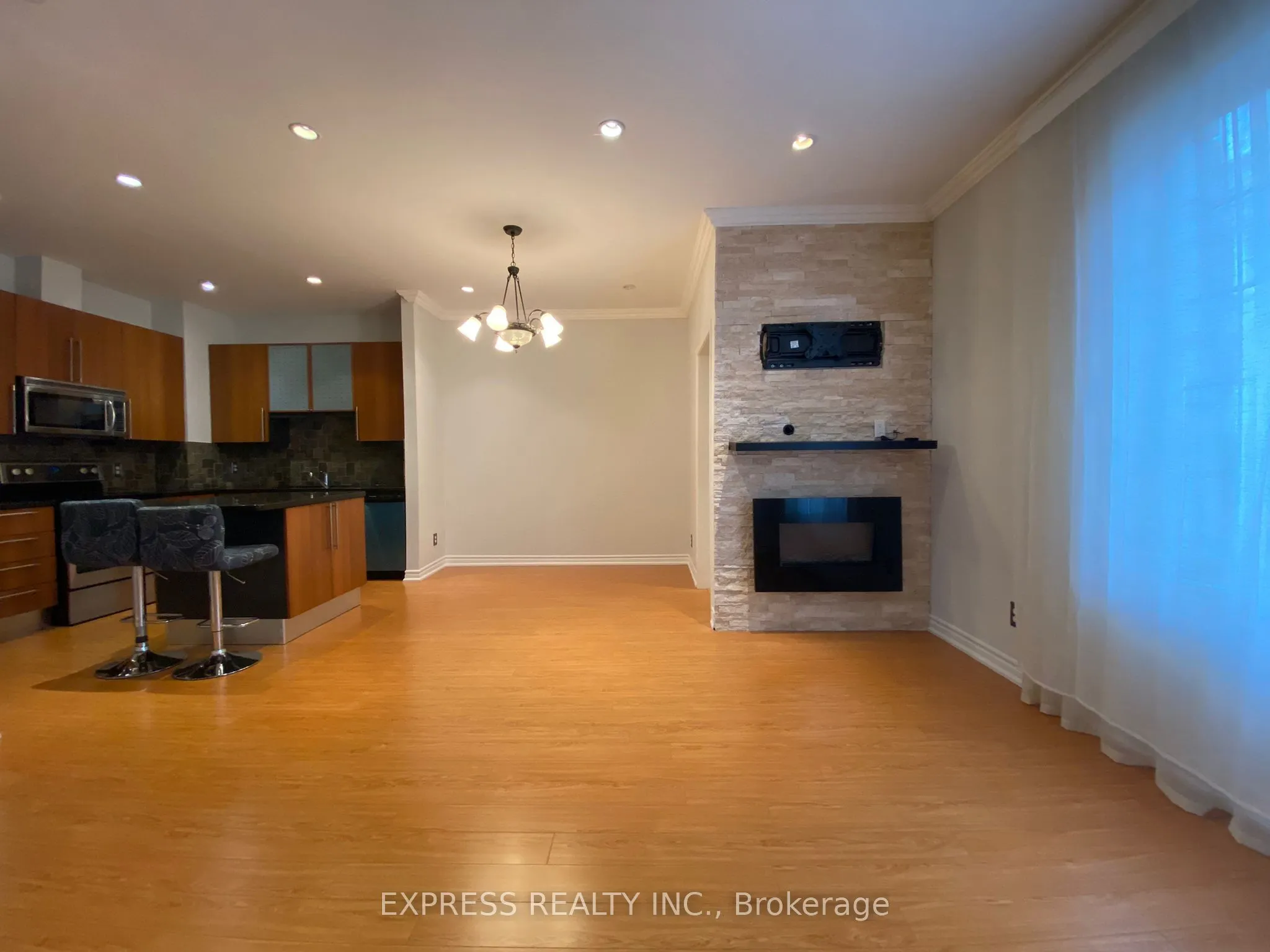11 Everson Drive, #408
