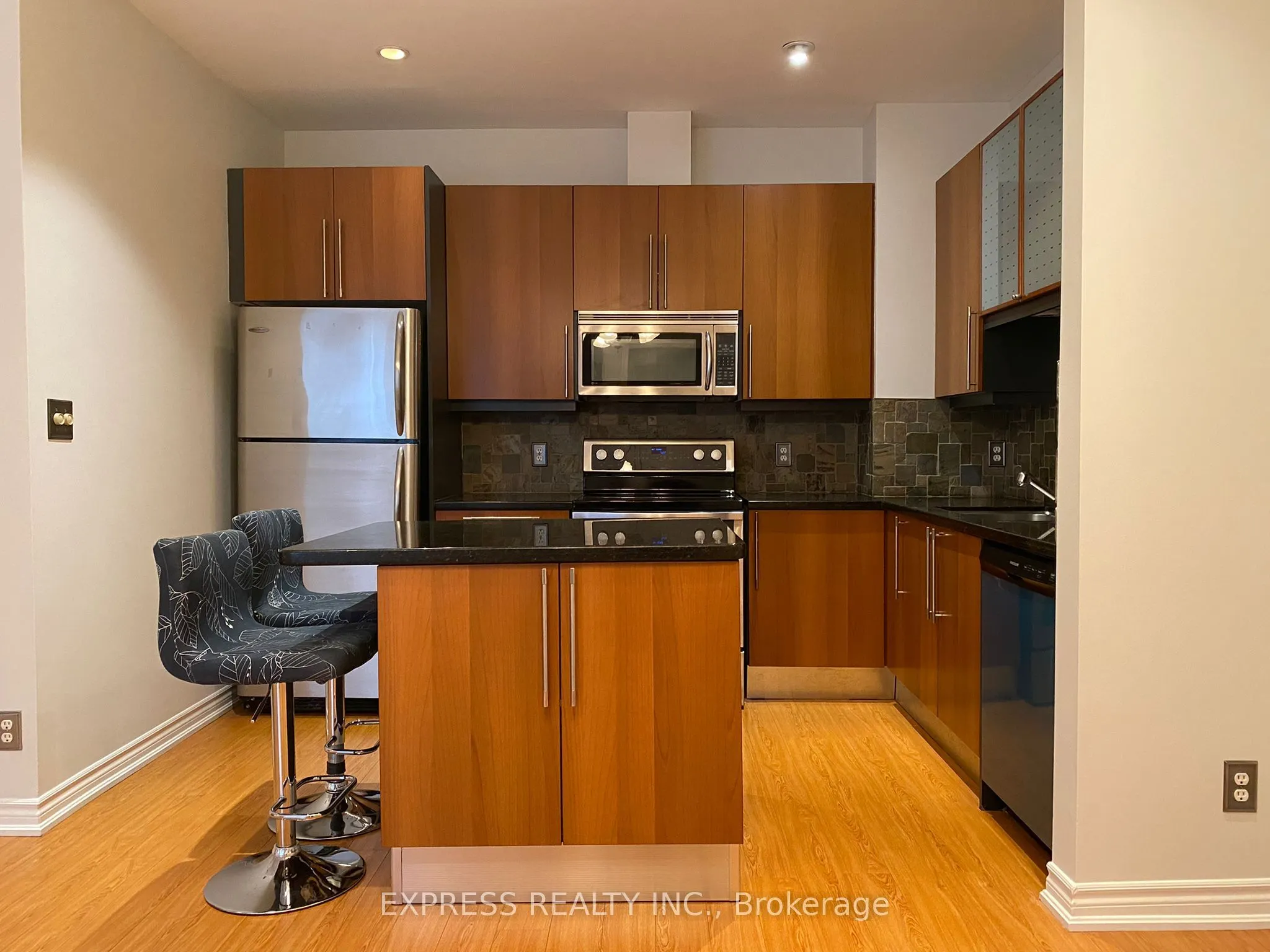 11 Everson Drive, #408