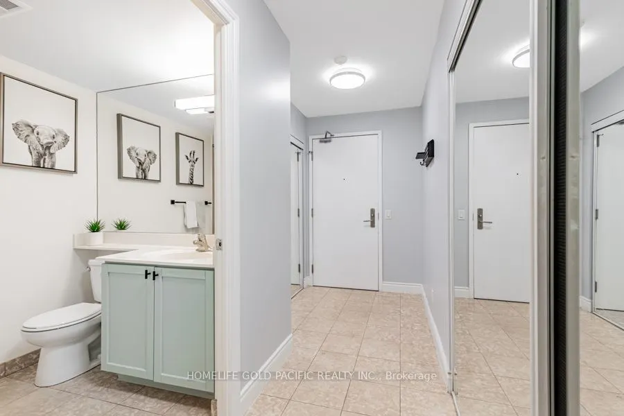 78 Harrison Garden Boulevard, #208