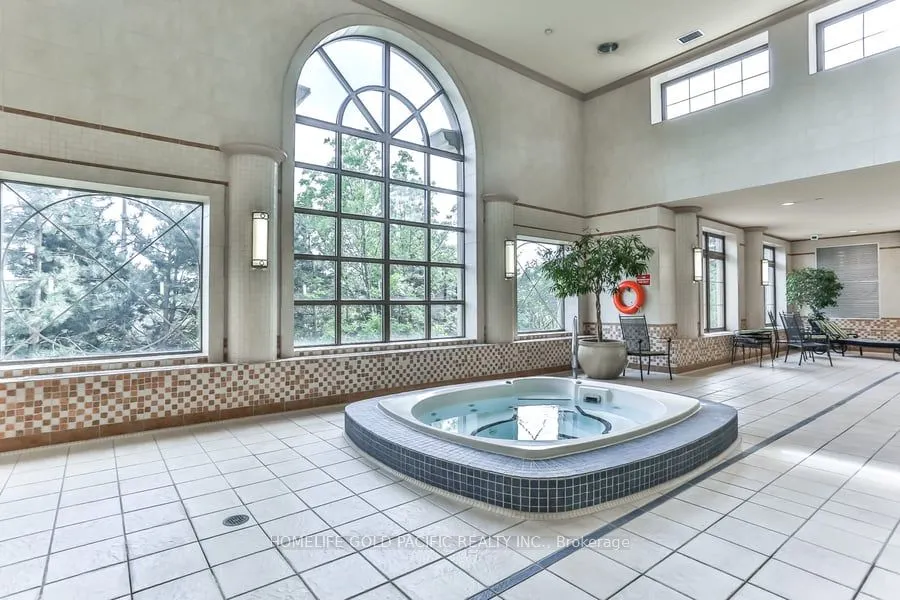 78 Harrison Garden Boulevard, #208