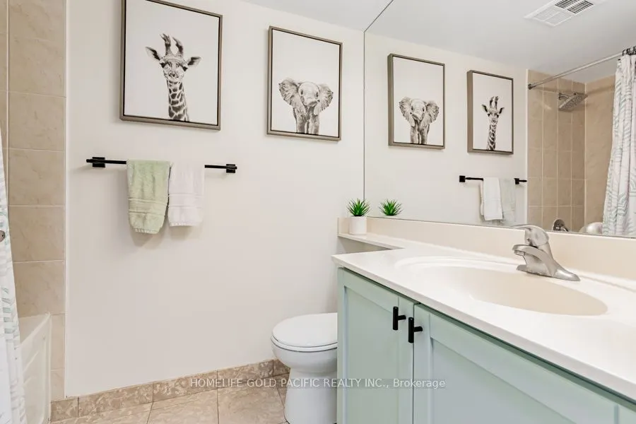 78 Harrison Garden Boulevard, #208
