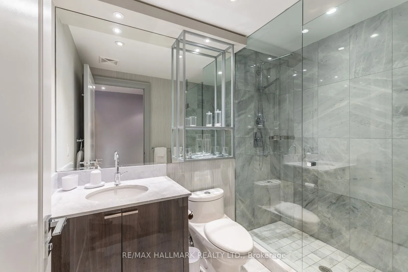 88 Davenport Road, #306