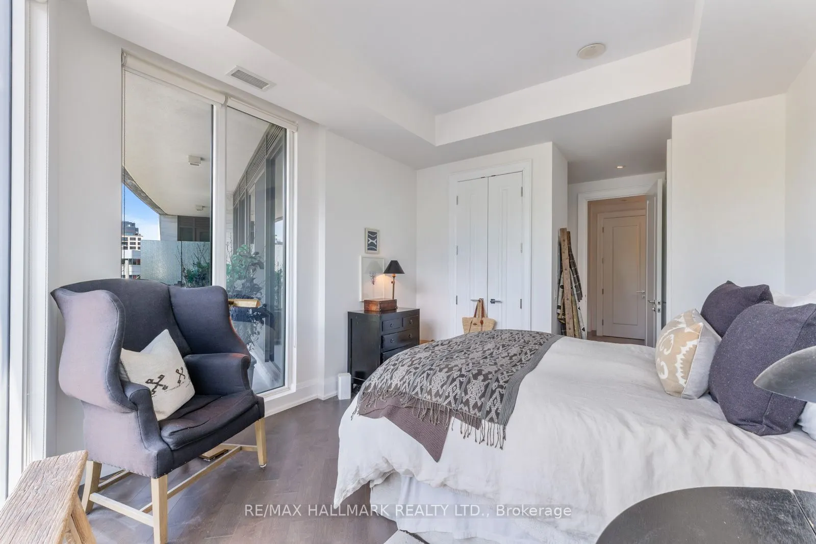 88 Davenport Road, #306