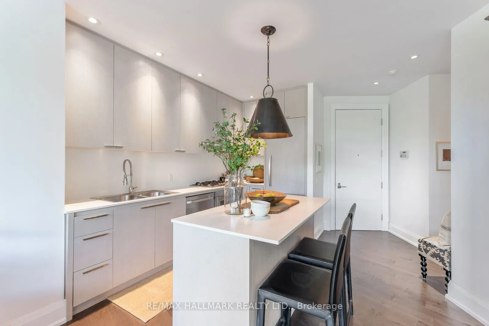 88 Davenport Road, #306