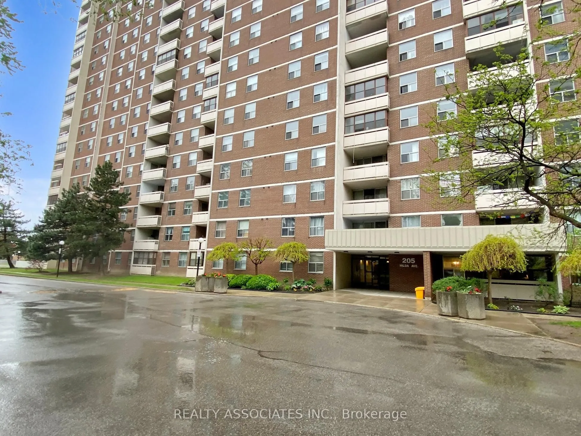 205 Hilda Avenue, #1704